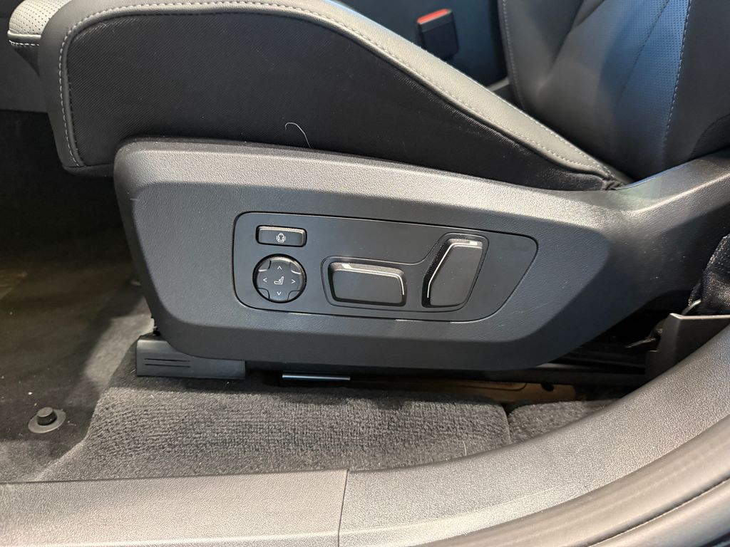 2026 BMW X3 30 - Photo 12