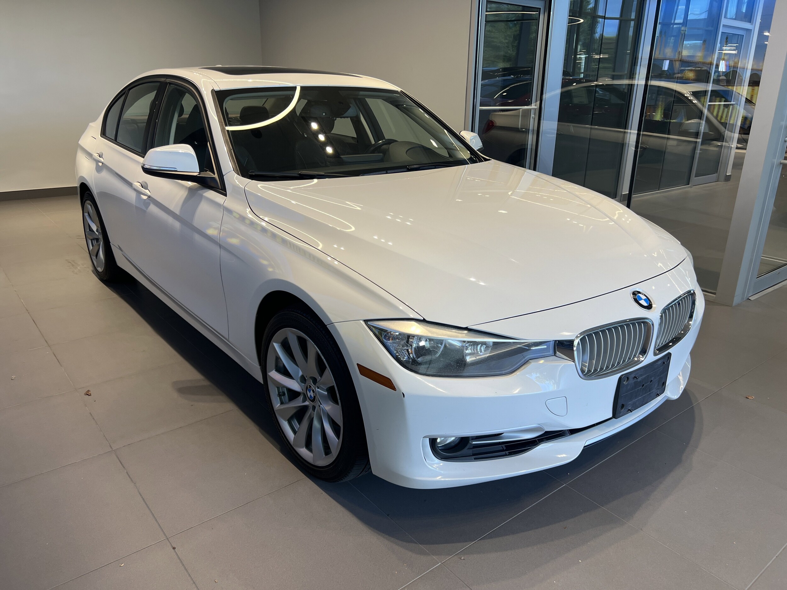 2013 Bmw 328i xDrive Sedan photo 2