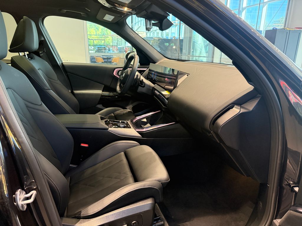 2026 BMW X3 30 - Photo 33