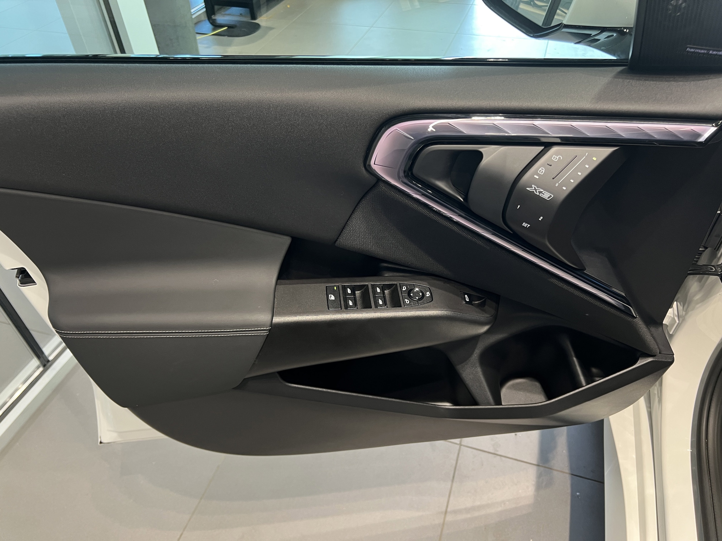 2025 BMW X3 30 - Photo 10