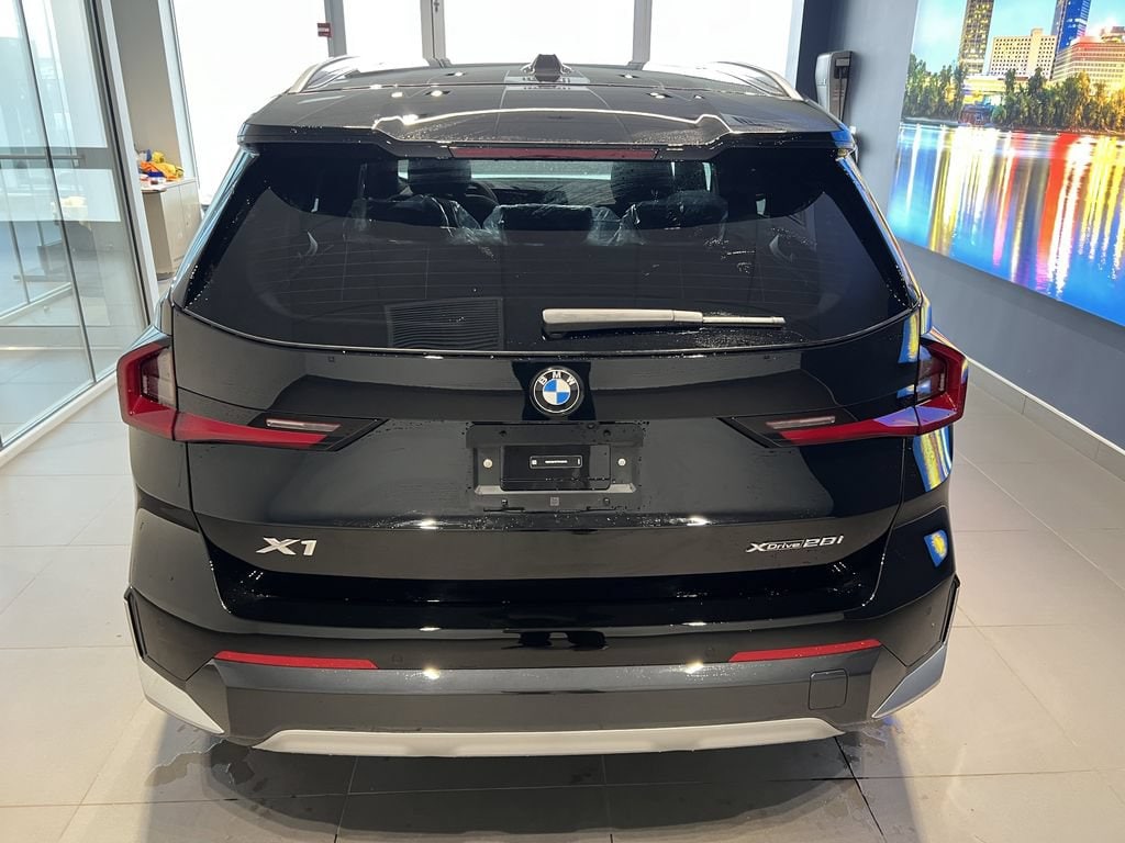 2026 BMW X1 28i - Photo 6