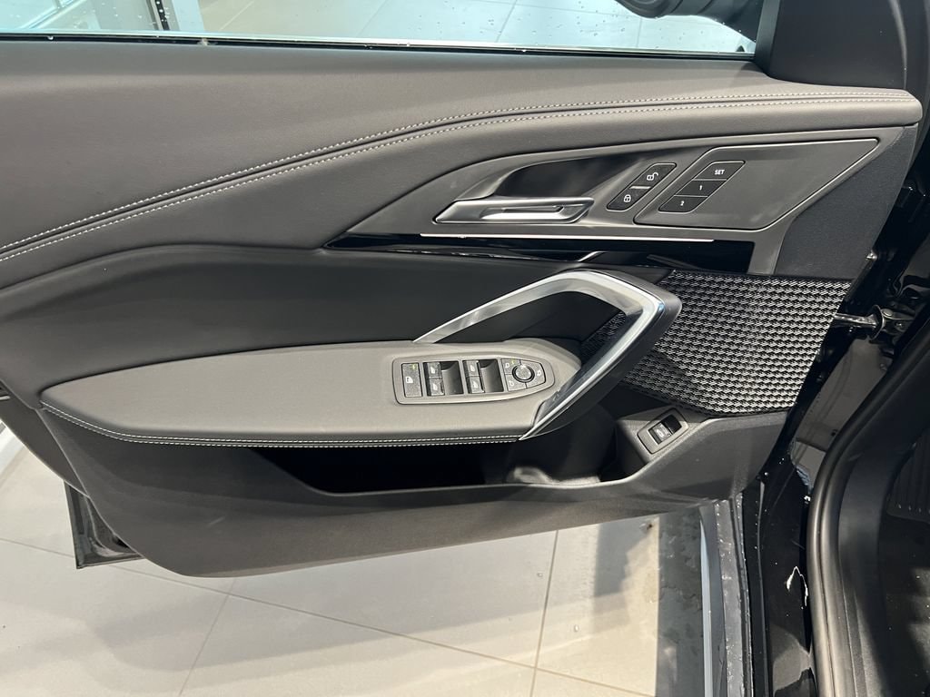 2026 BMW X1 28i - Photo 8