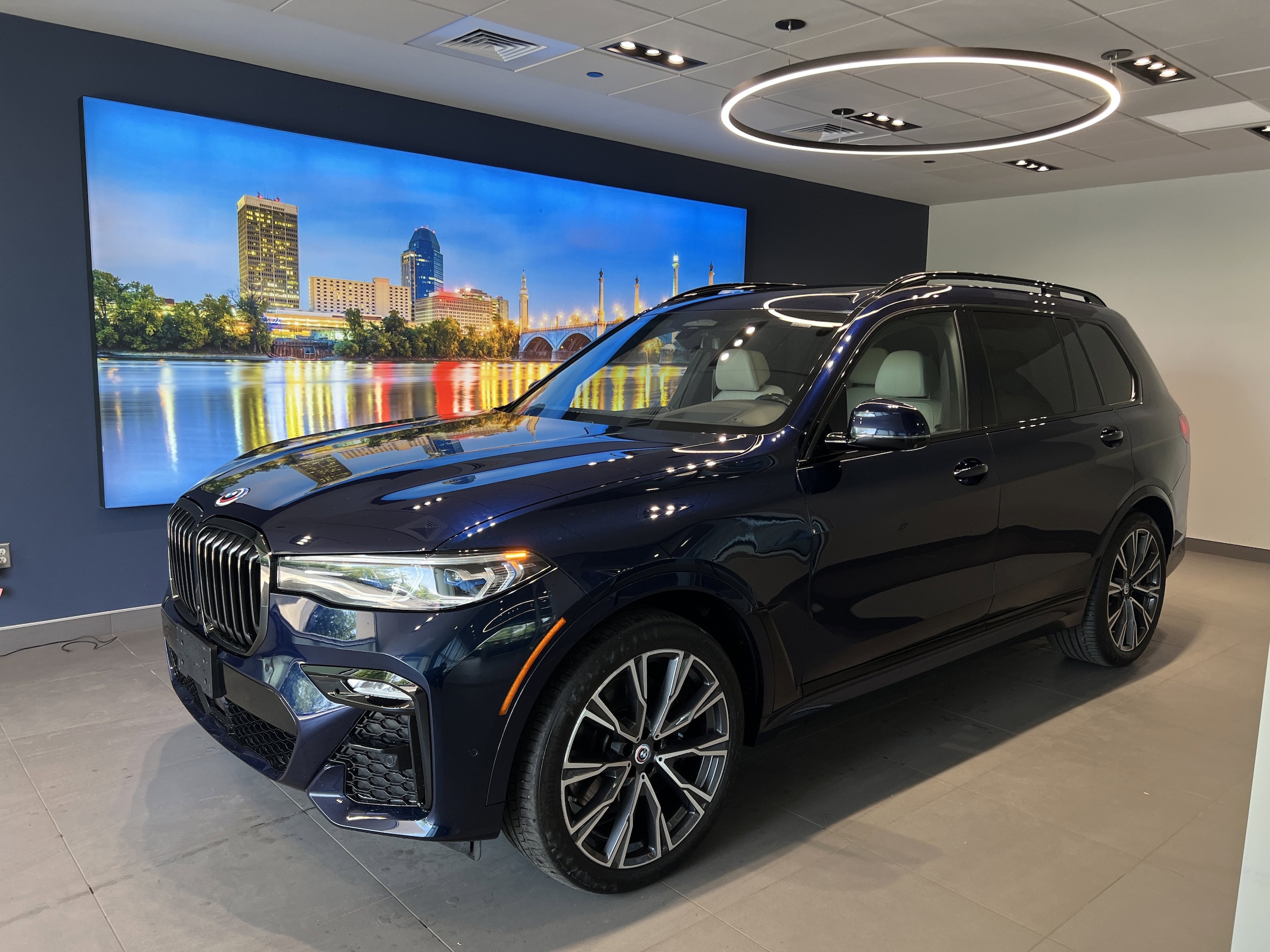 2022 BMW X7 M50i's photo