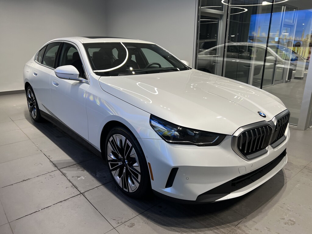 Used 2024 BMW 5 Series 530i xDrive Sedan