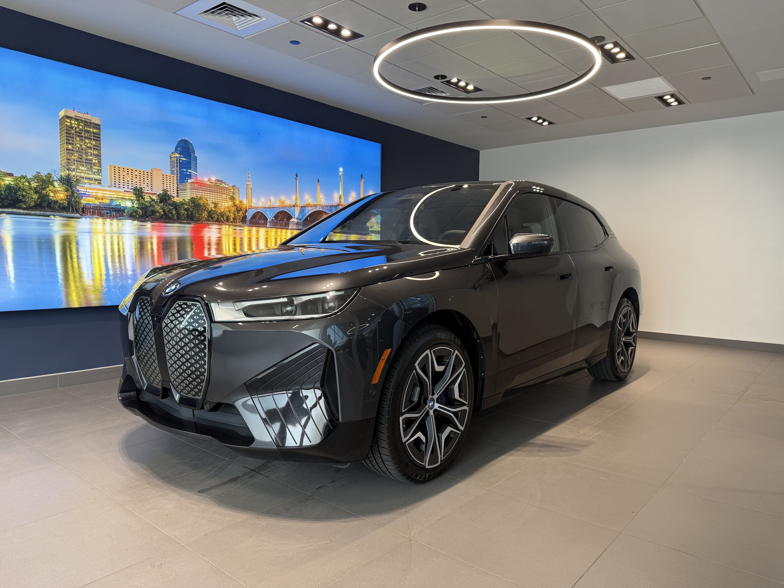 2024 BMW iX xDrive50's photo
