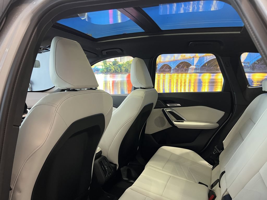 2026 BMW X1 28i - Photo 17