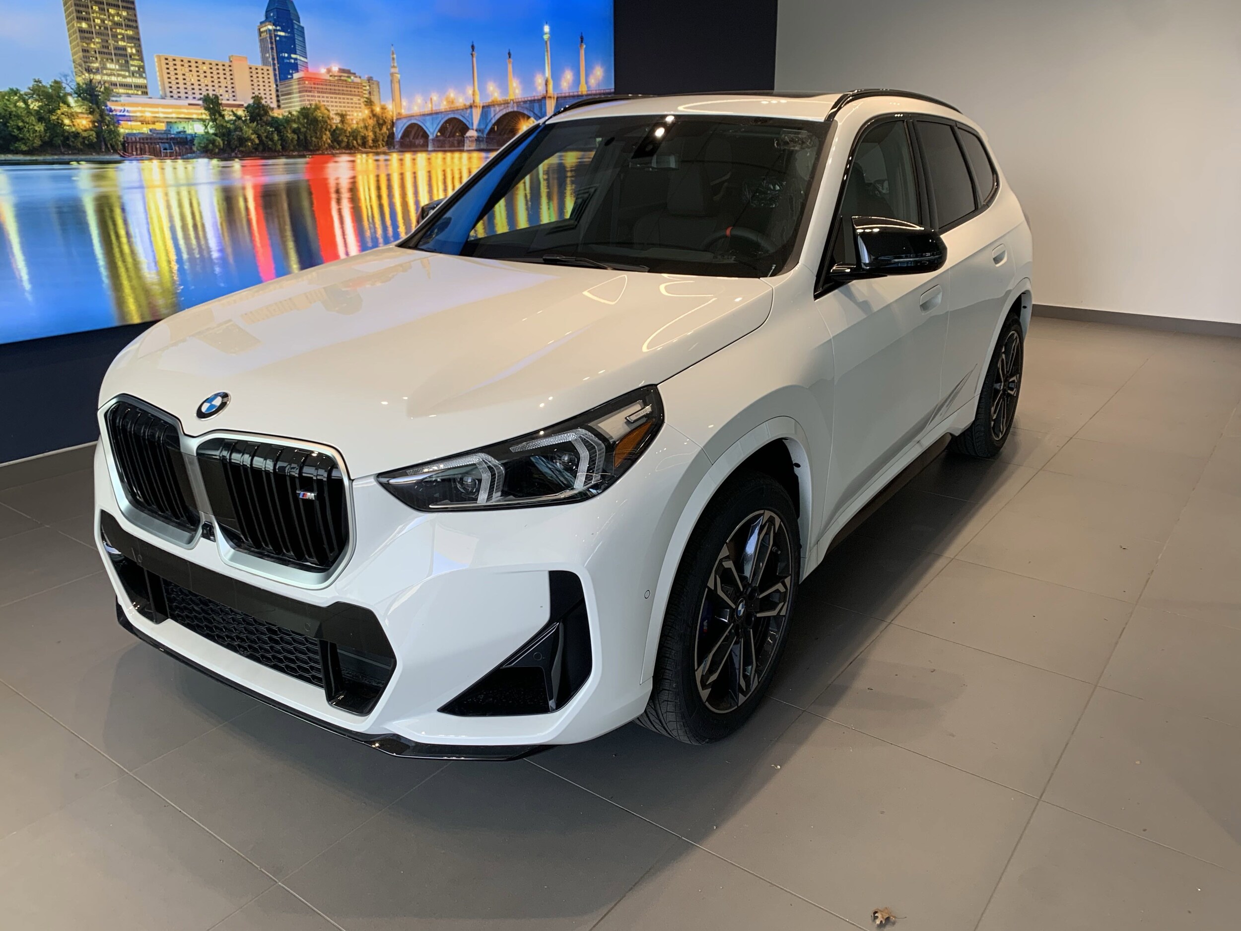 2025 Bmw X1 M35i photo 3