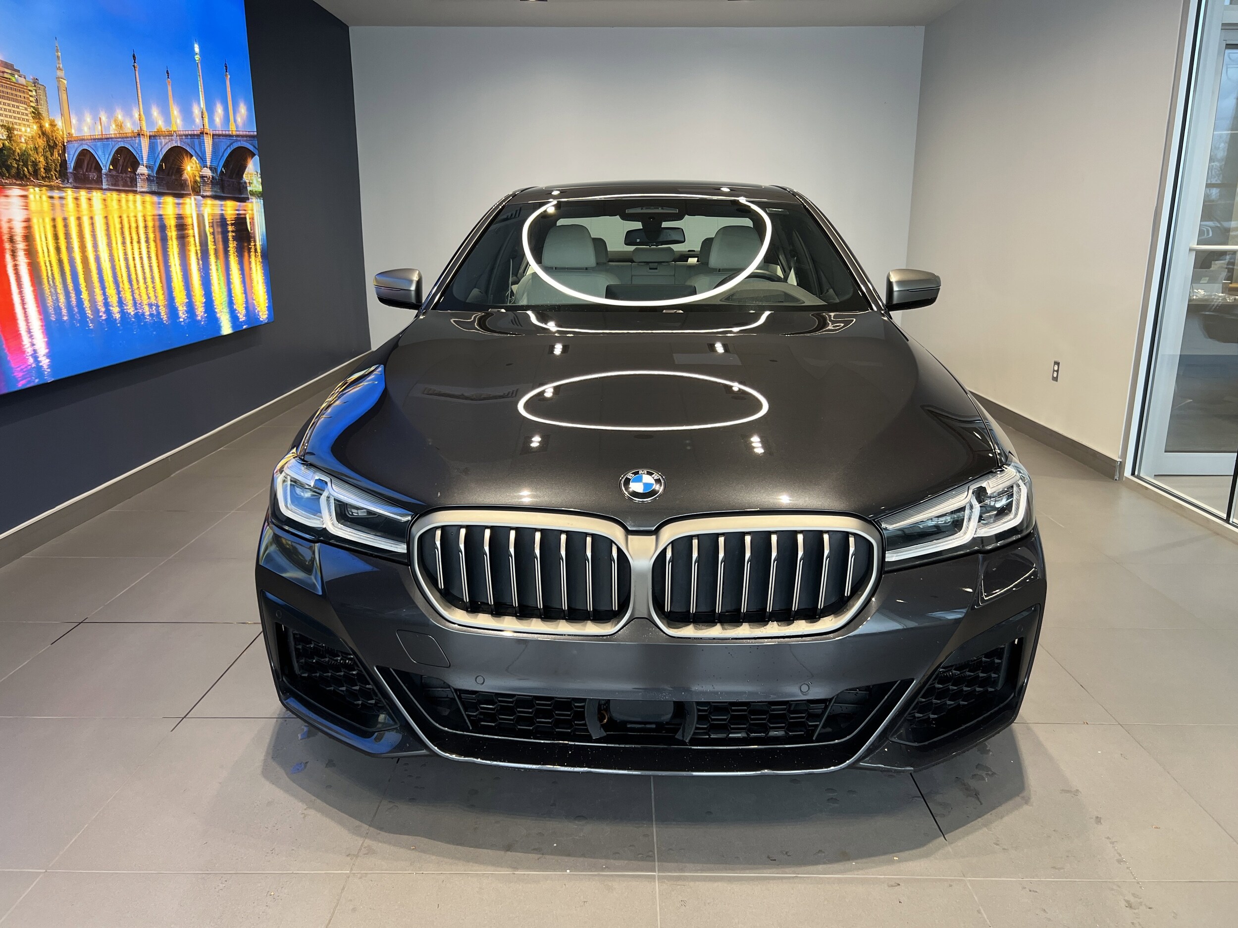 2023 Bmw M550i xDrive photo 2