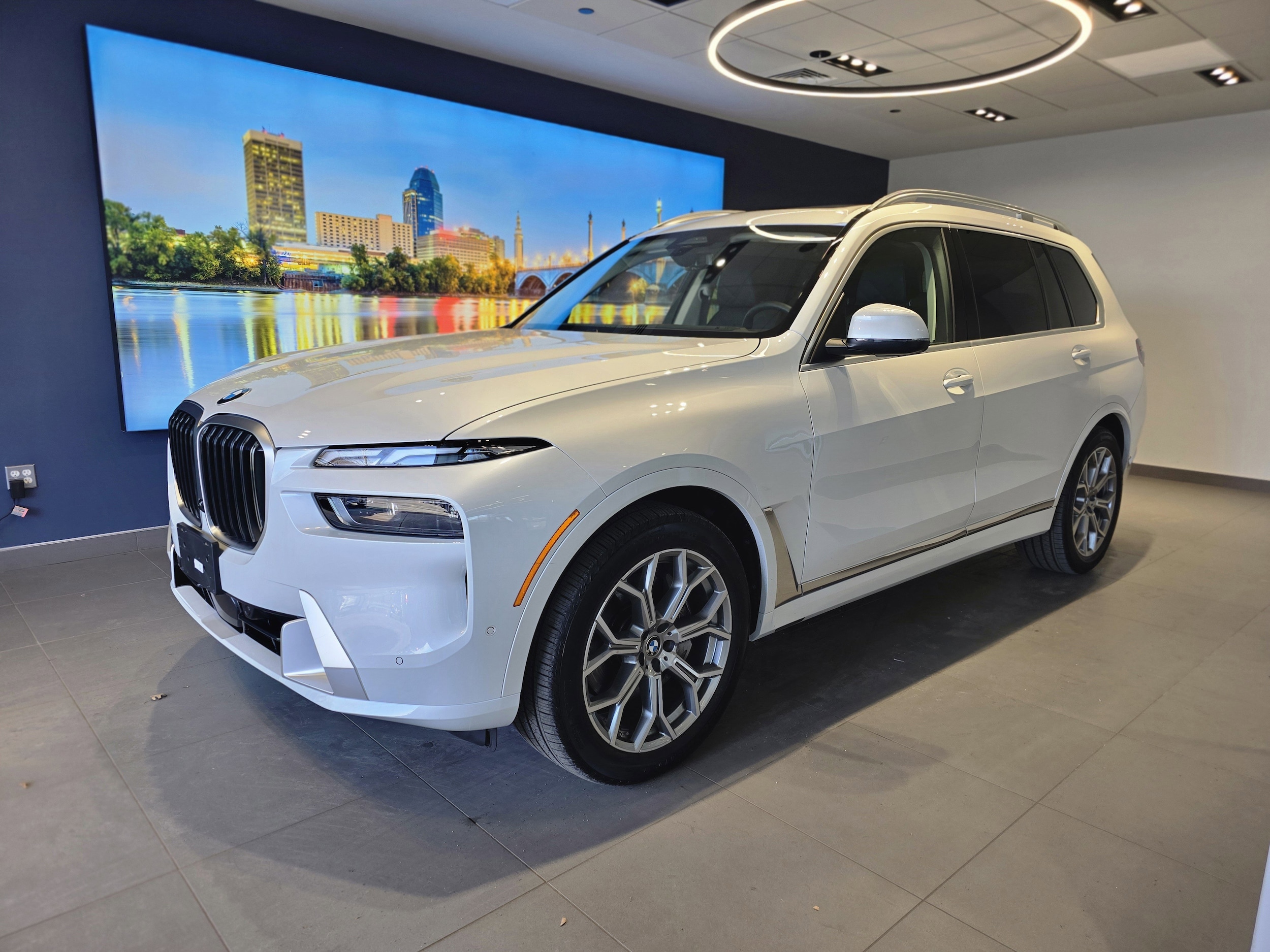 2024 BMW X7 xDrive40i Sports Activity Vehicle 