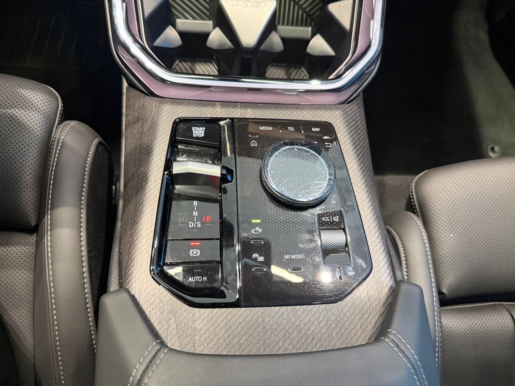 2026 BMW X3 30 - Photo 20
