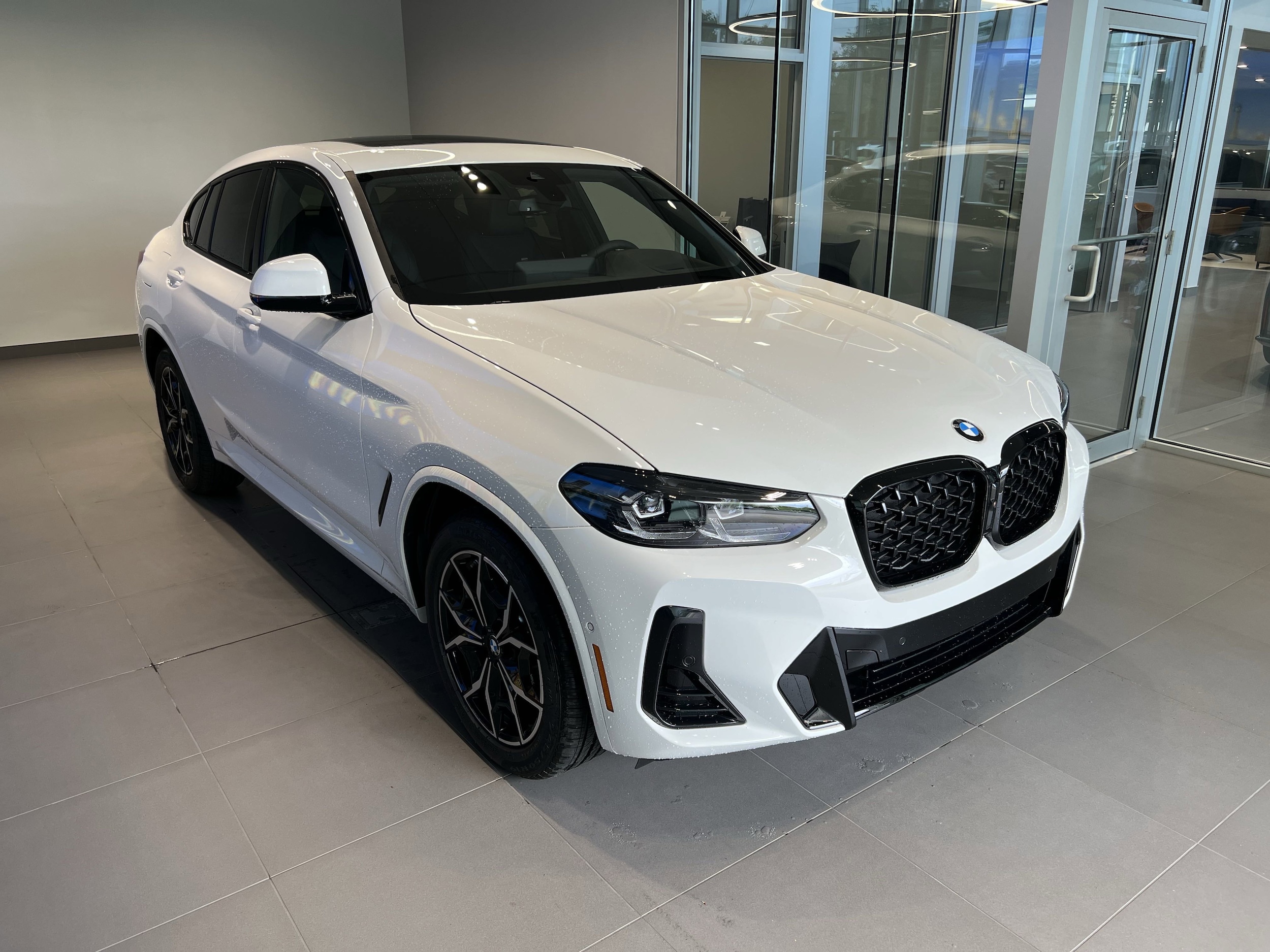 2025 BMW X4 SUV 