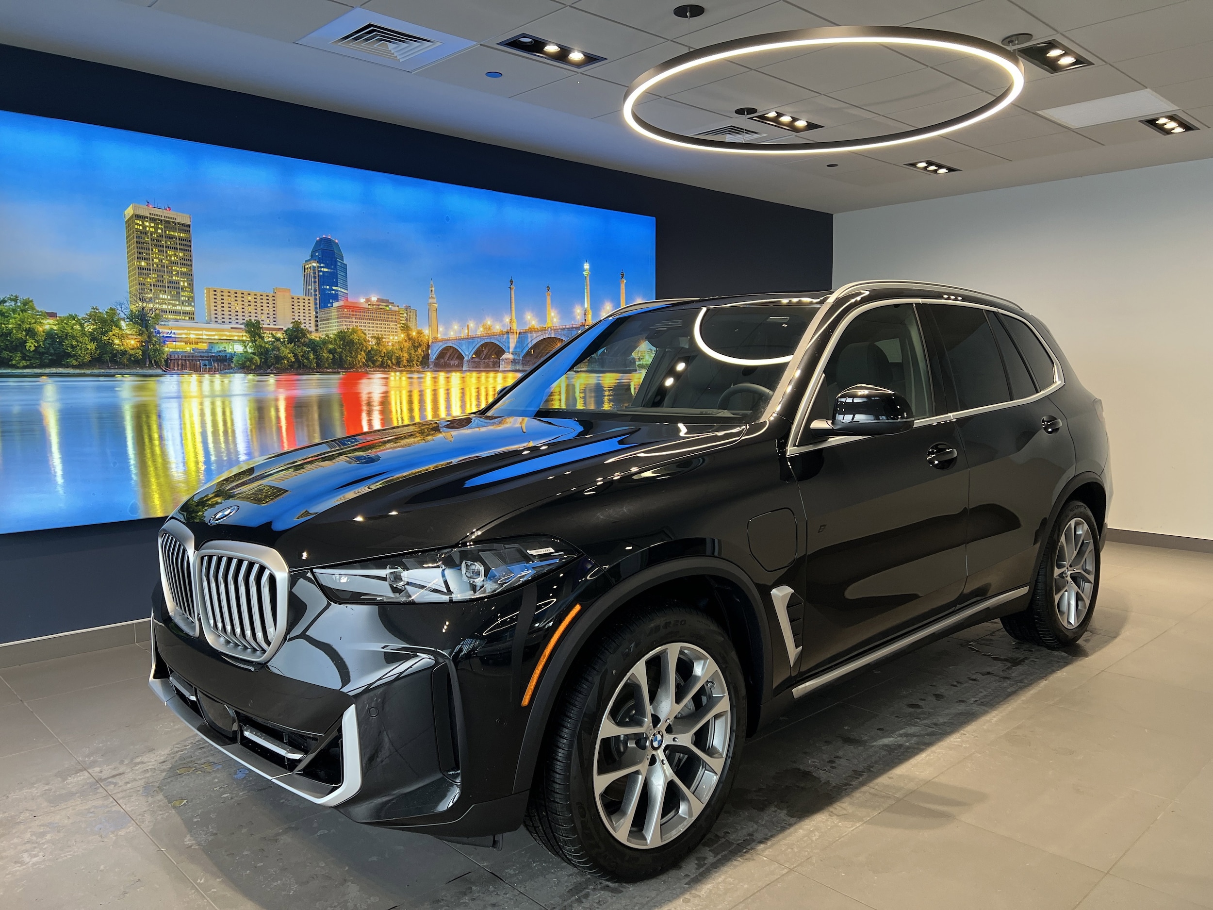 2026 BMW X5 50e's photo