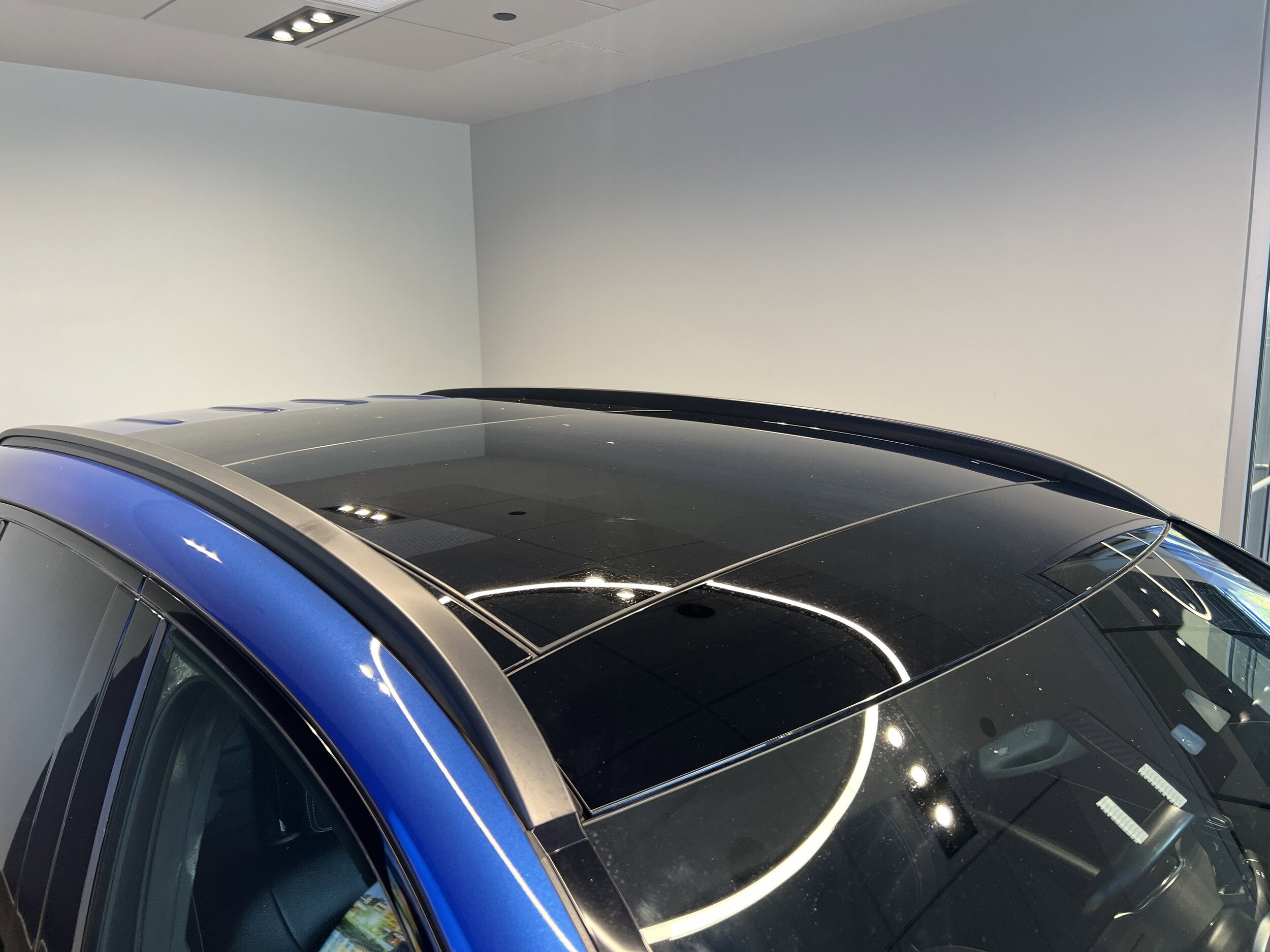 2022 Mercedes Benz GLC 300 4MATIC photo 2