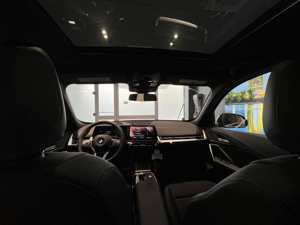 2026 BMW X1 28i - Photo 21