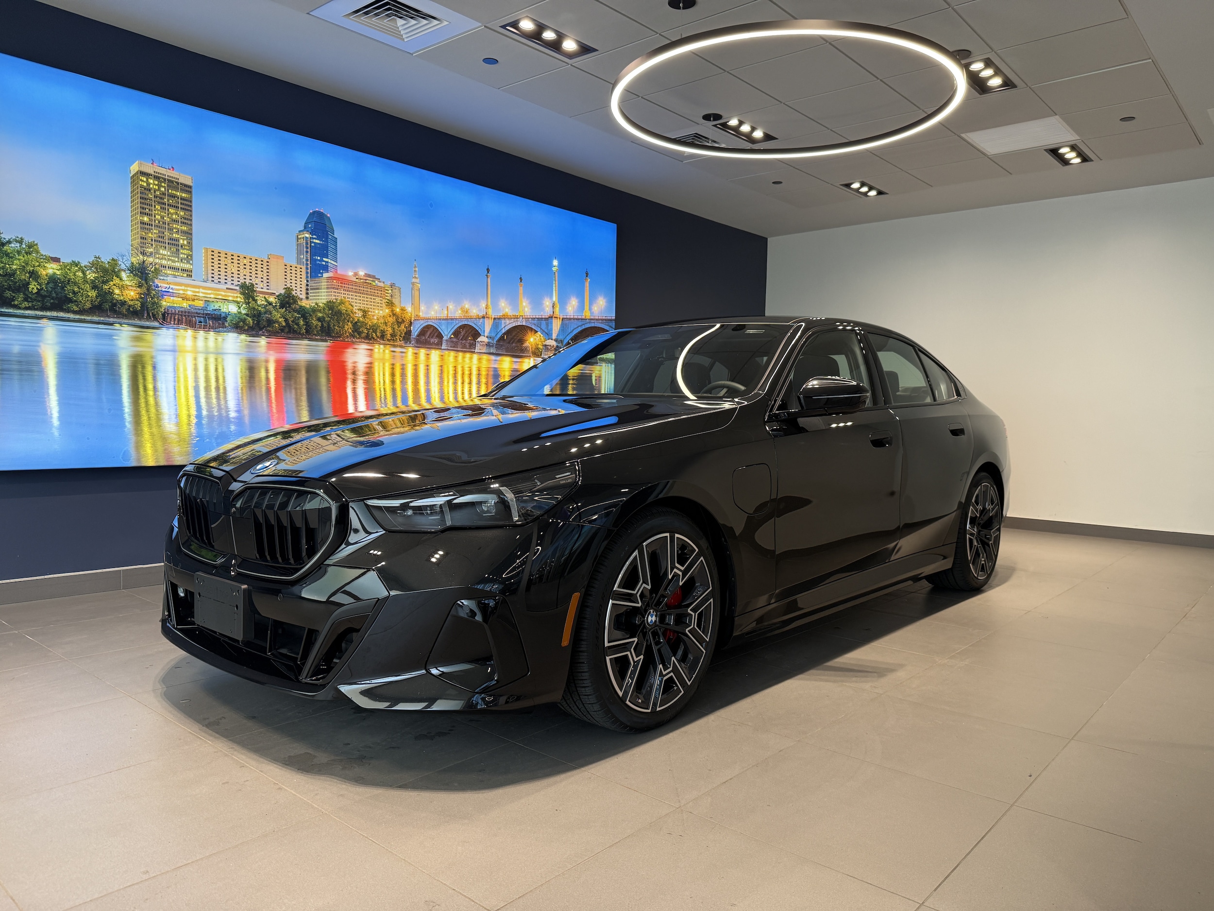 2026 BMW 5 Series 550e xDrive Sedan's photo