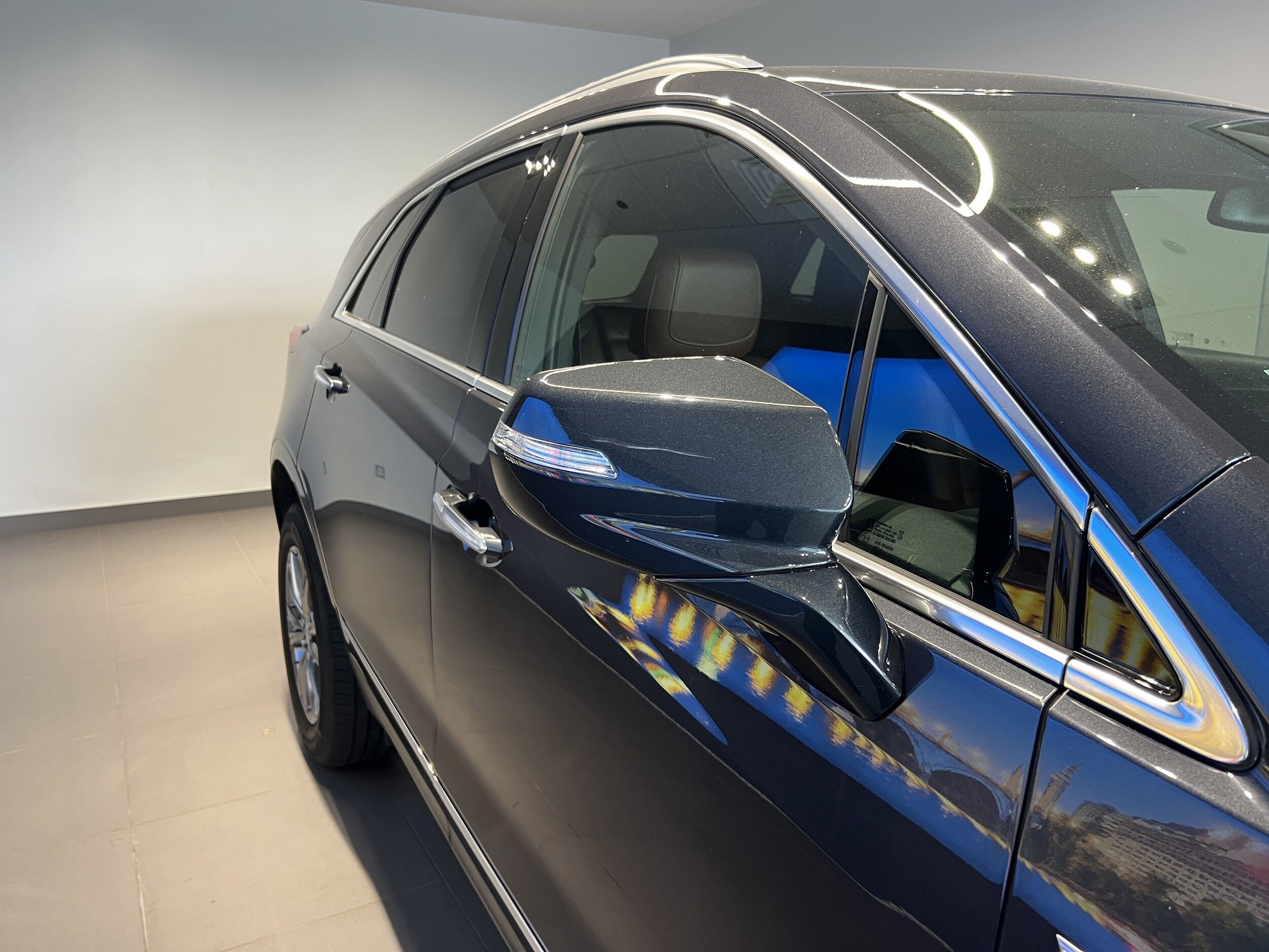2023 Cadillac XT5 Premium Luxury photo 2