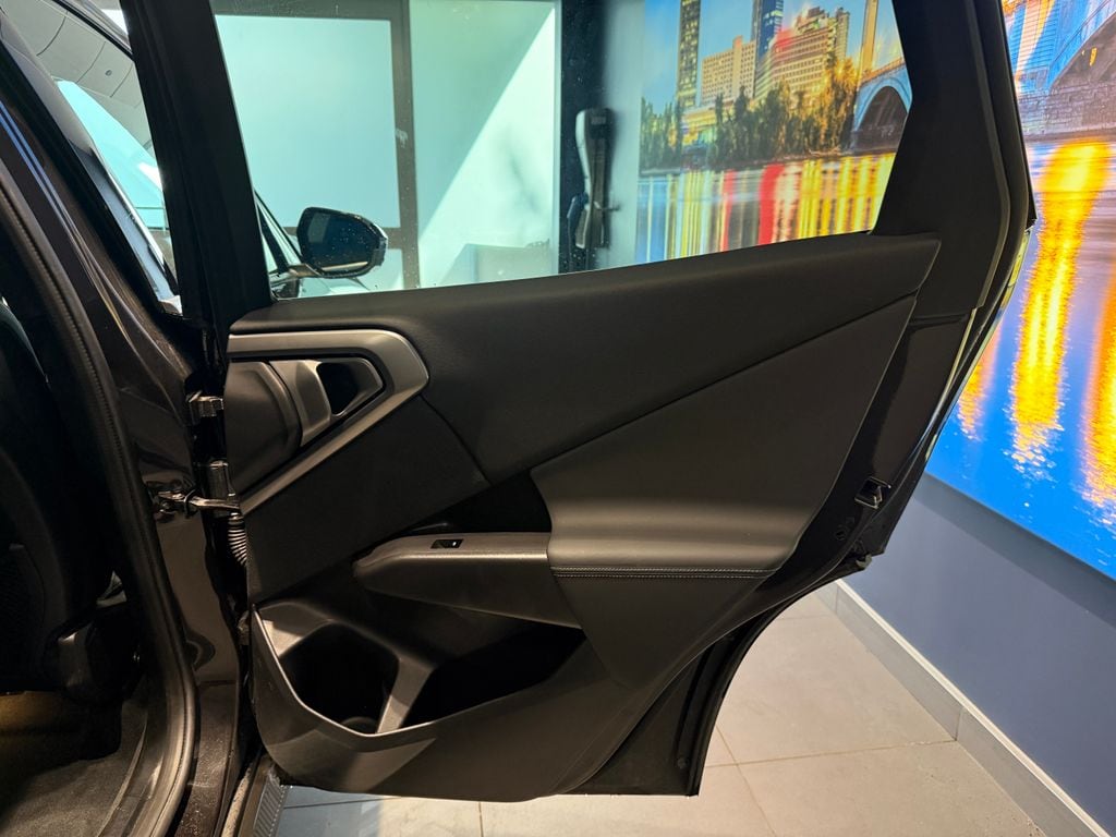 2026 BMW X3 30 - Photo 27