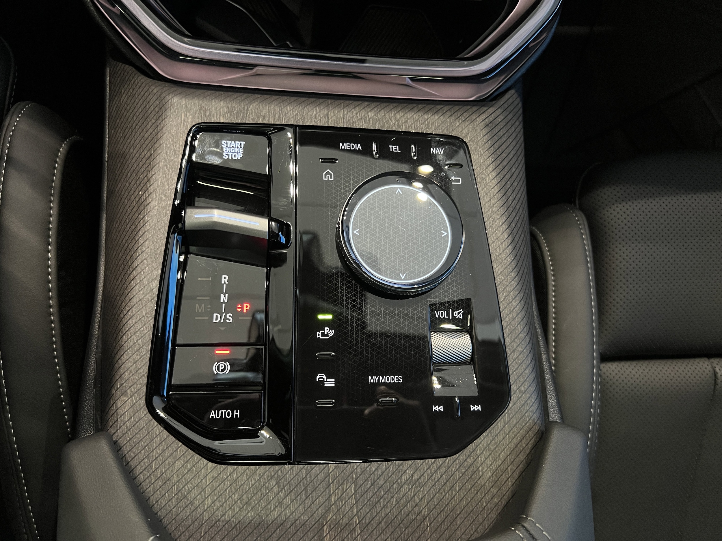 2025 BMW X3 30 - Photo 19