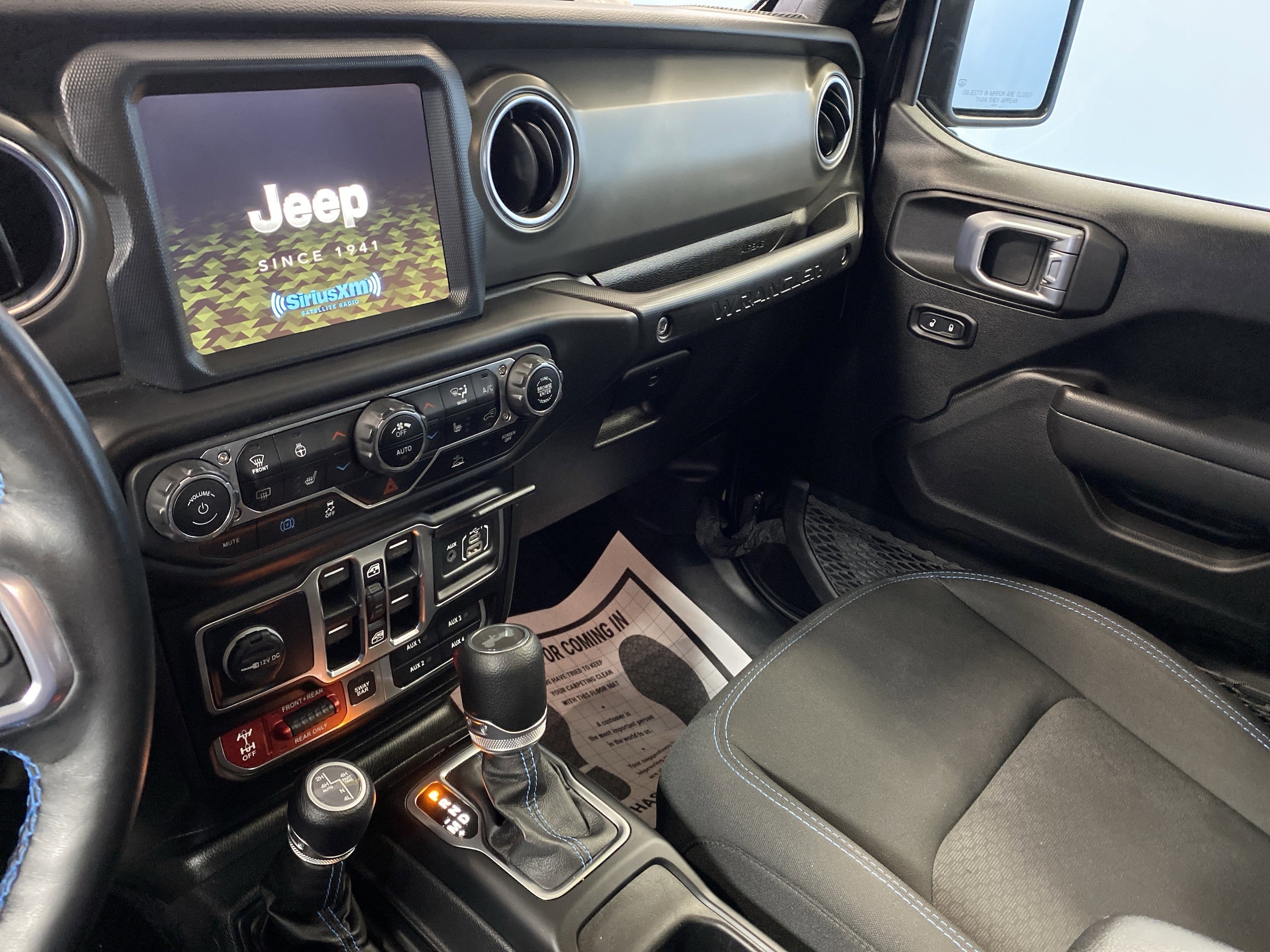 2022 Jeep Wrangler Unlimited Rubicon 4XE - Photo 14