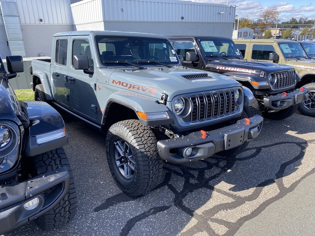 New 2025 Jeep Gladiator Mojave X Pickup