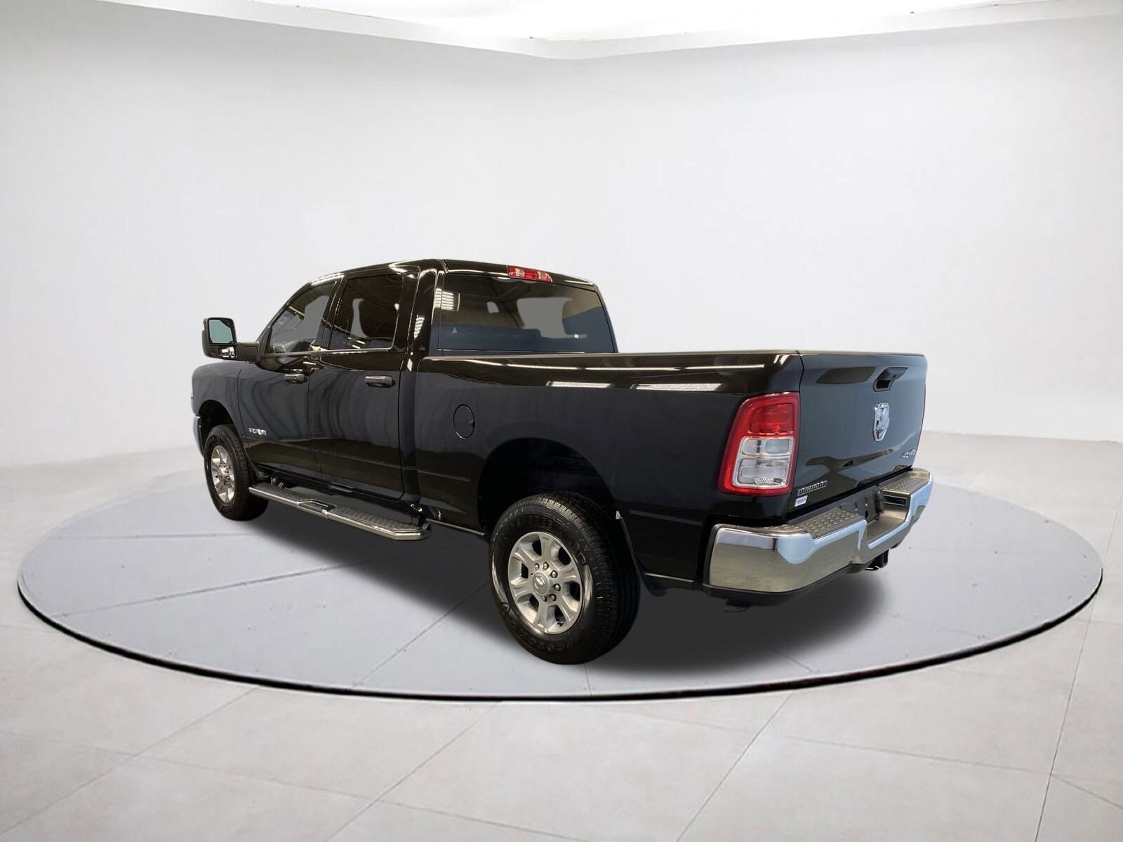 2024 Ram 2500 Big Horn photo 3