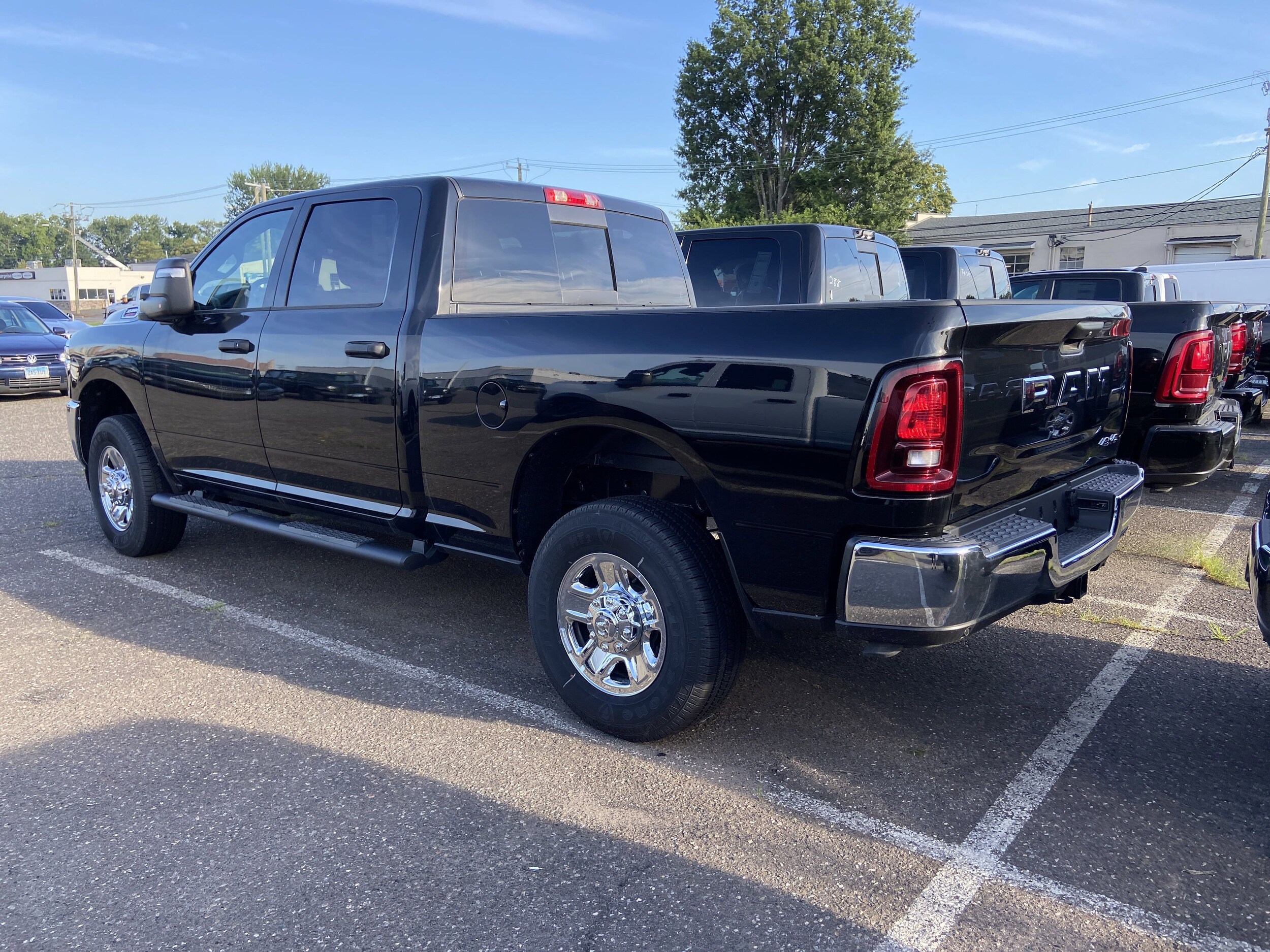 2025 Ram 3500 Tradesman photo 4