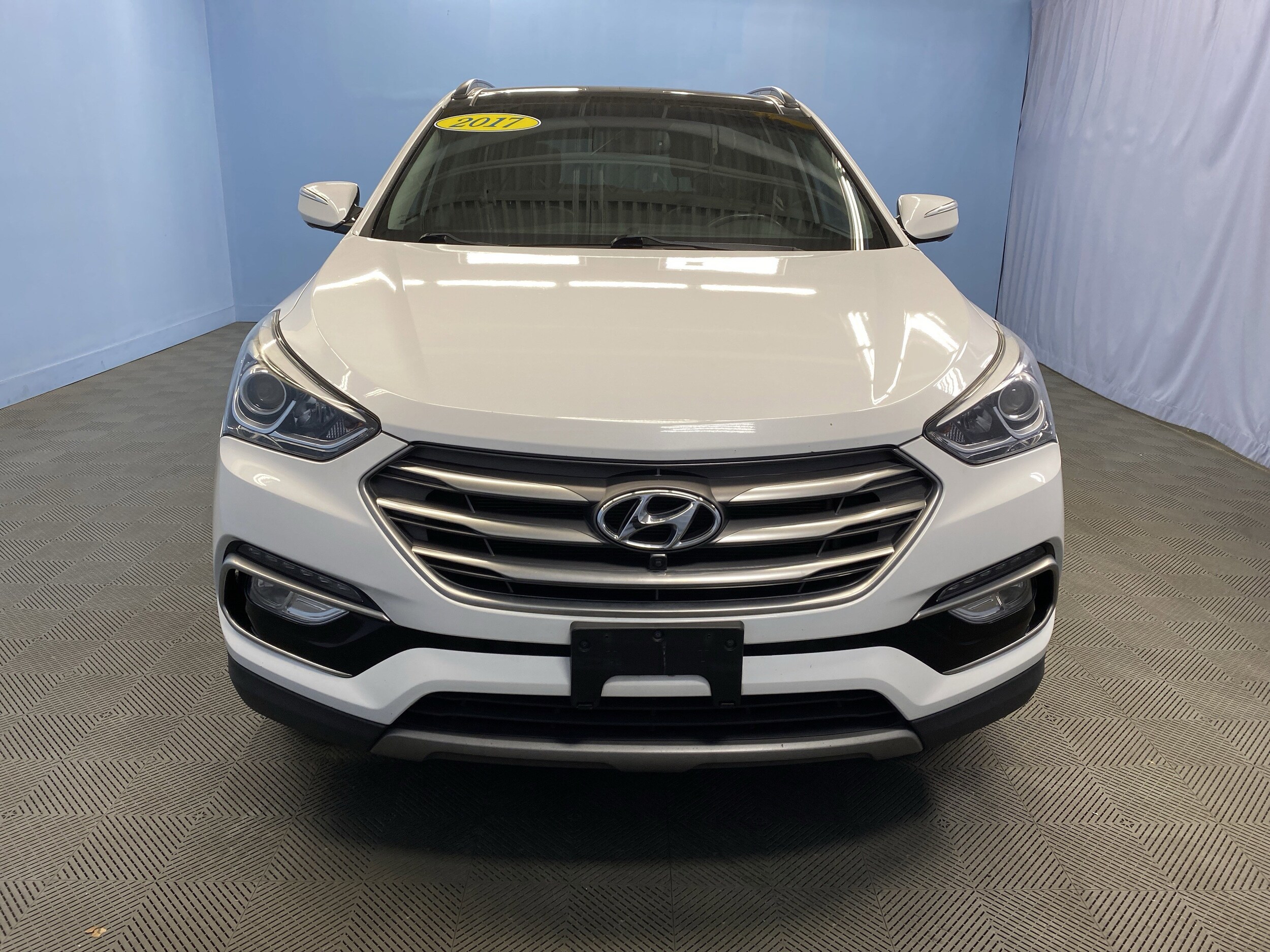 2017 Hyundai Santa Fe Sport photo 2