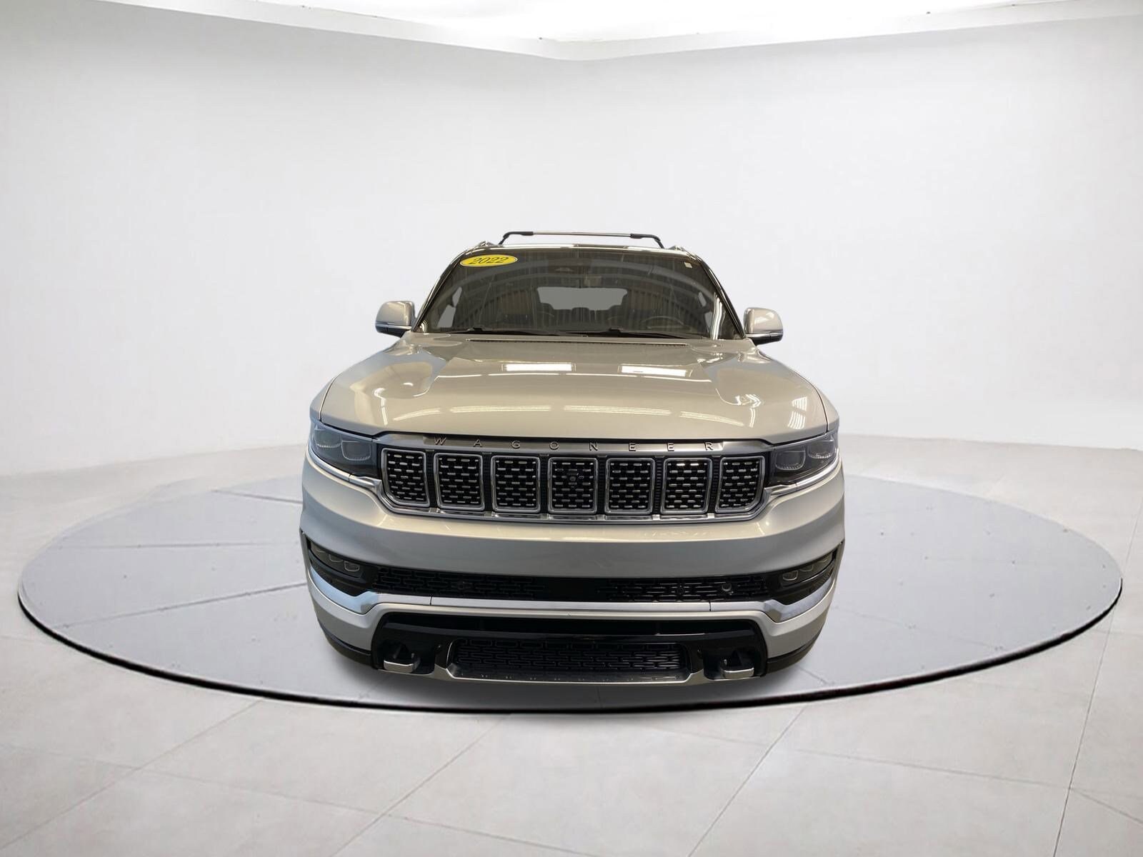 2022 Jeep Grand Wagoneer III photo 2