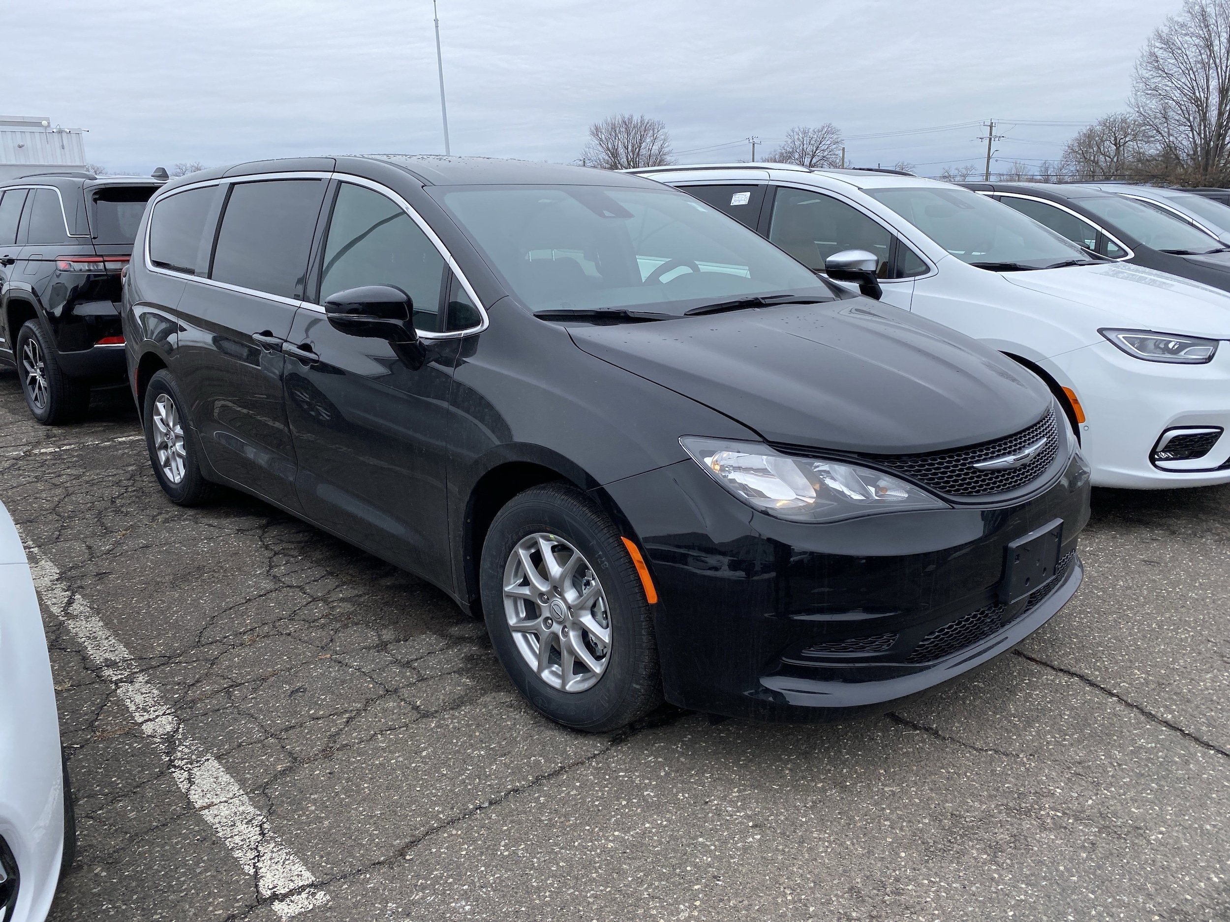 2026 Chrysler Voyager LX