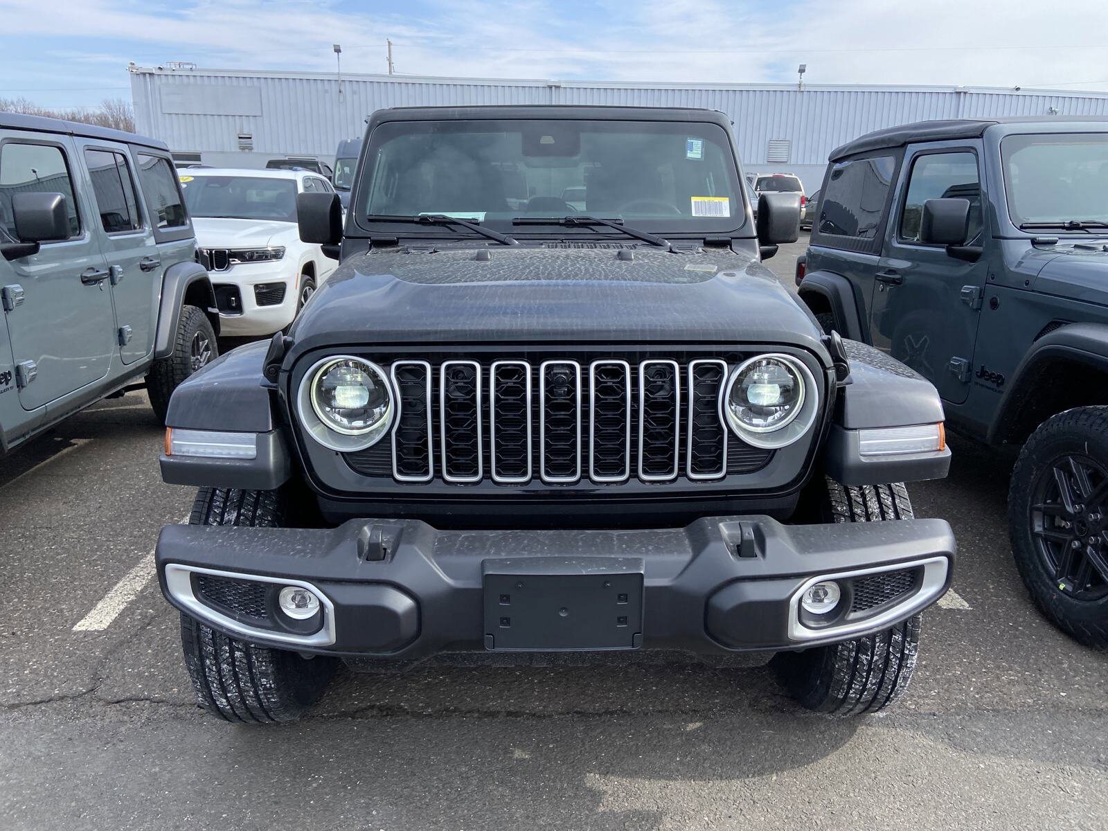 2025 Jeep Wrangler Sahara photo 2