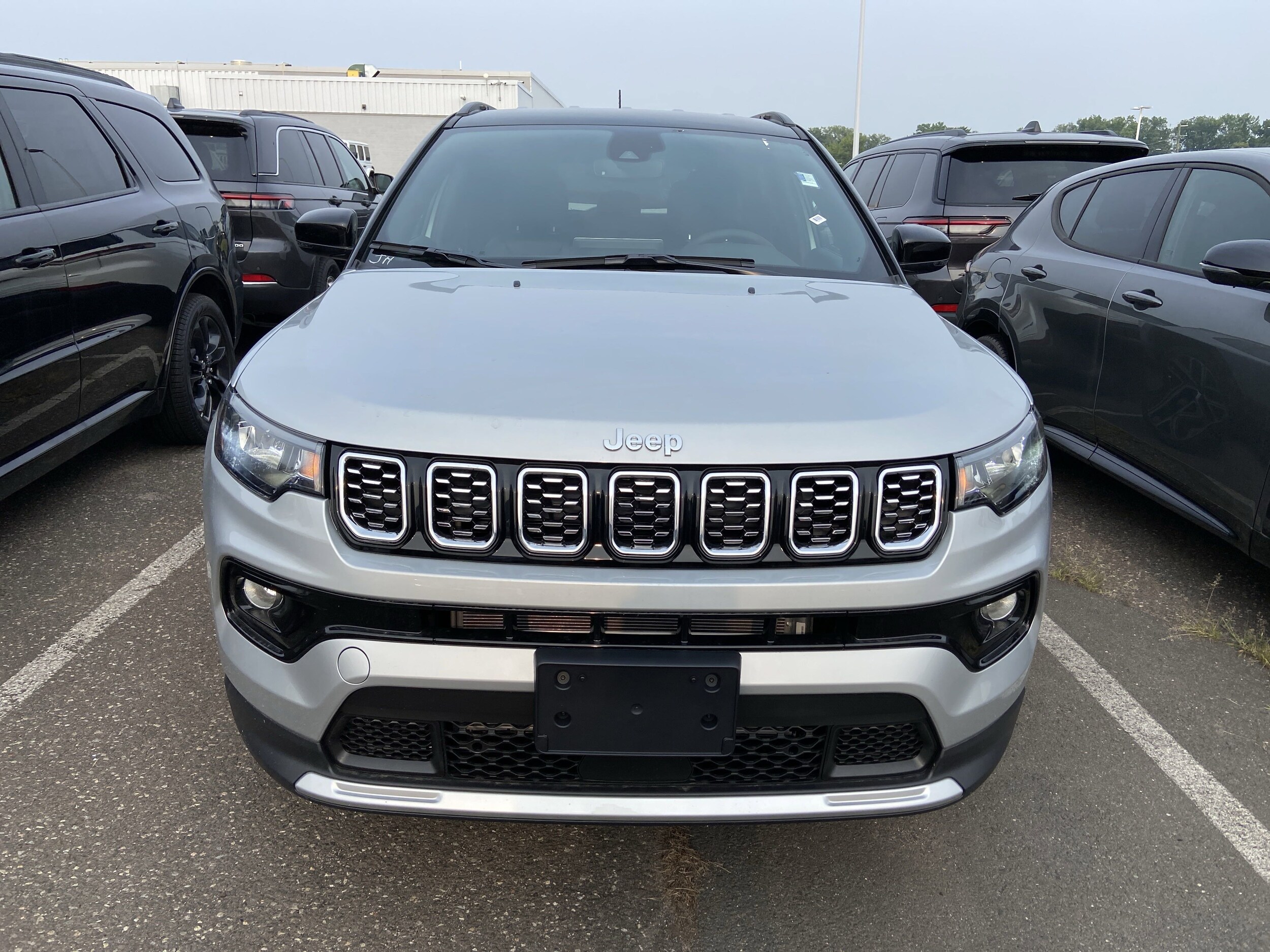 2025 Jeep Compass Limited photo 2