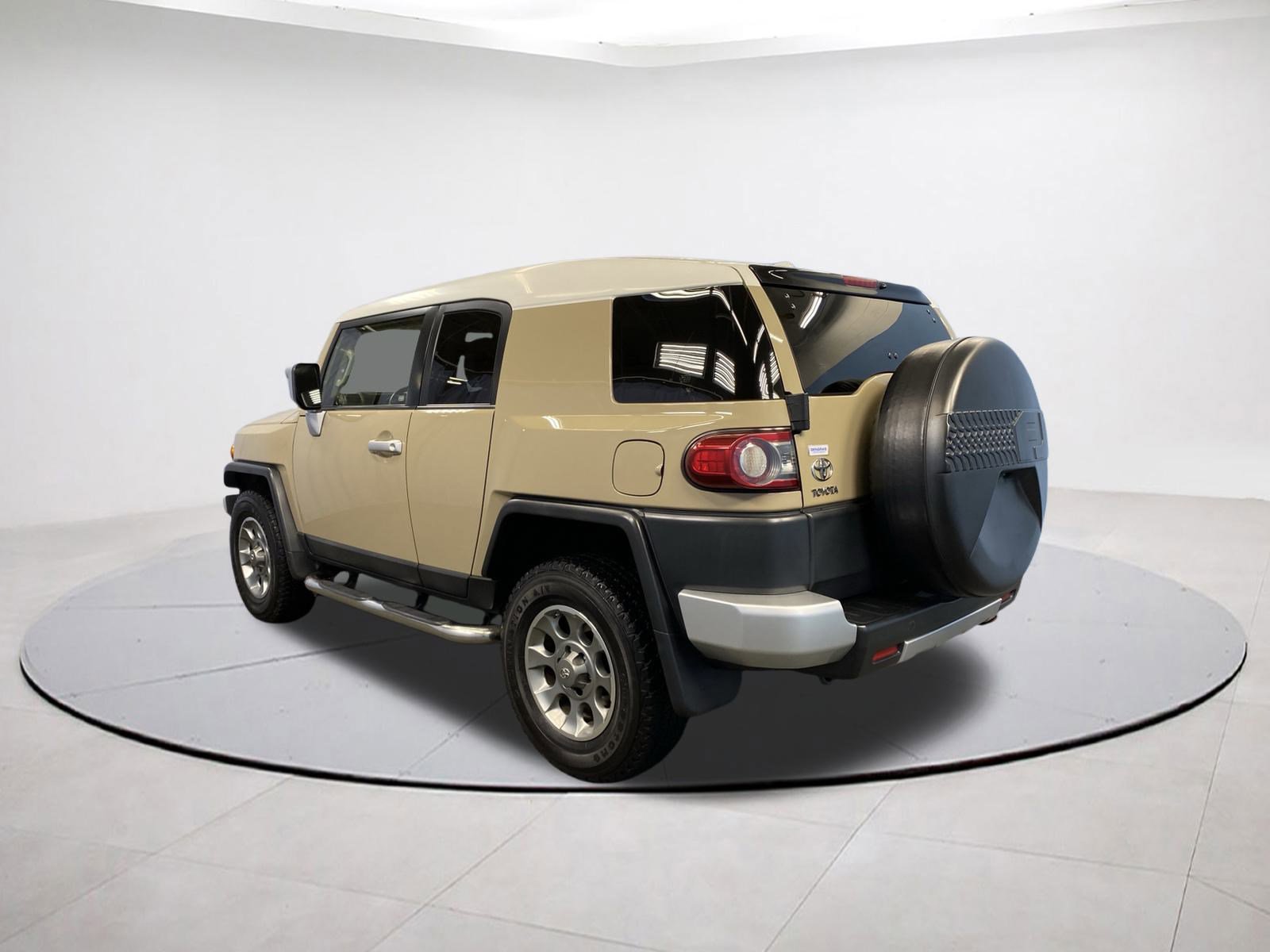 2013 Toyota FJ Cruiser Base photo 3