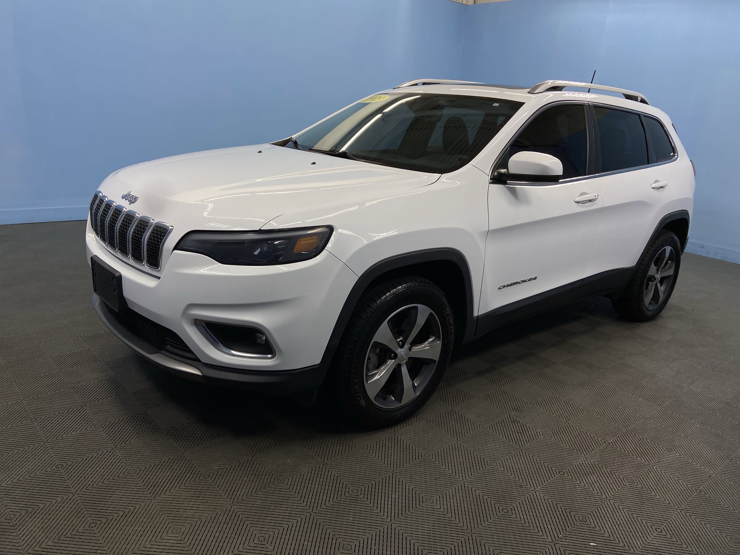 2019 Jeep Cherokee Limited photo 3