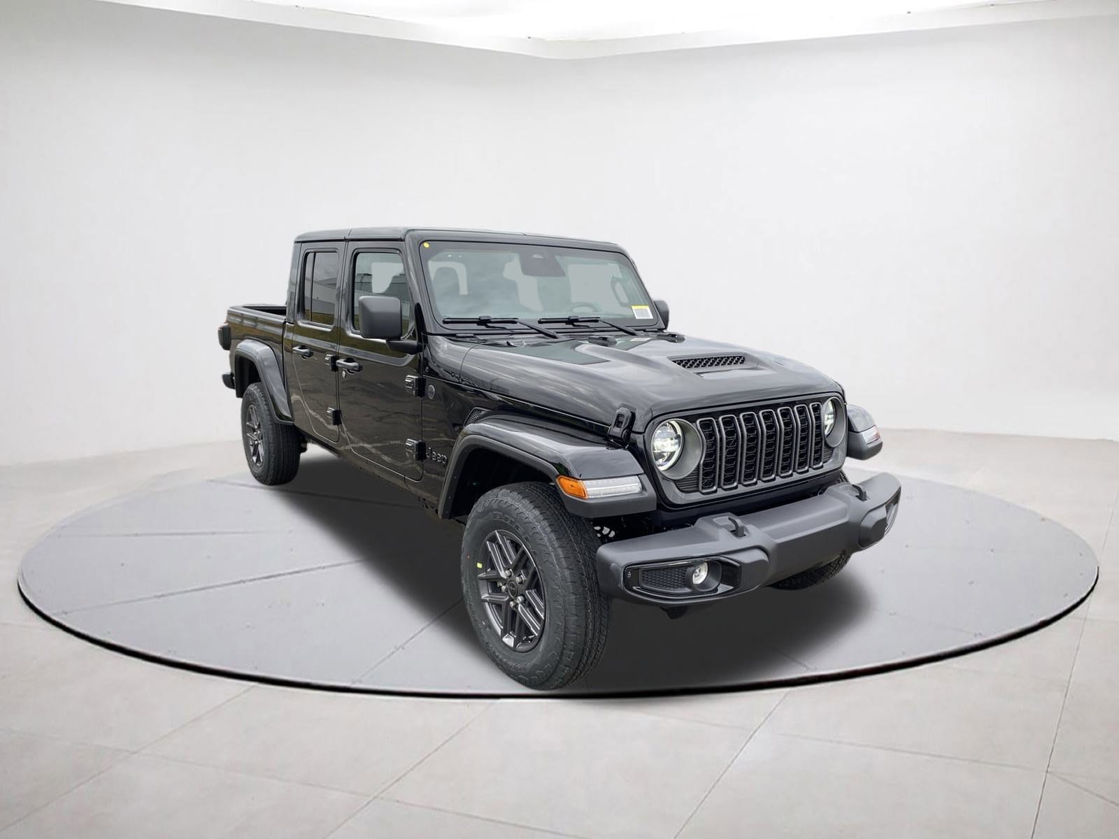 2026 Jeep Gladiator Pickup 