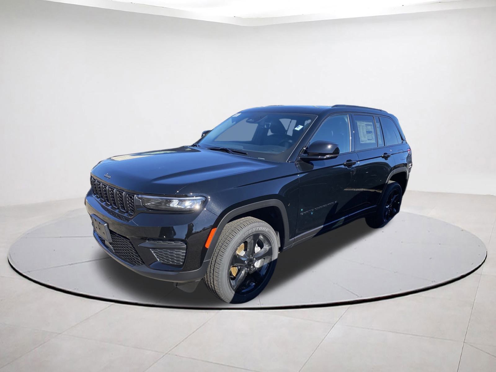 2025 Jeep Grand Cherokee Altitude photo 3