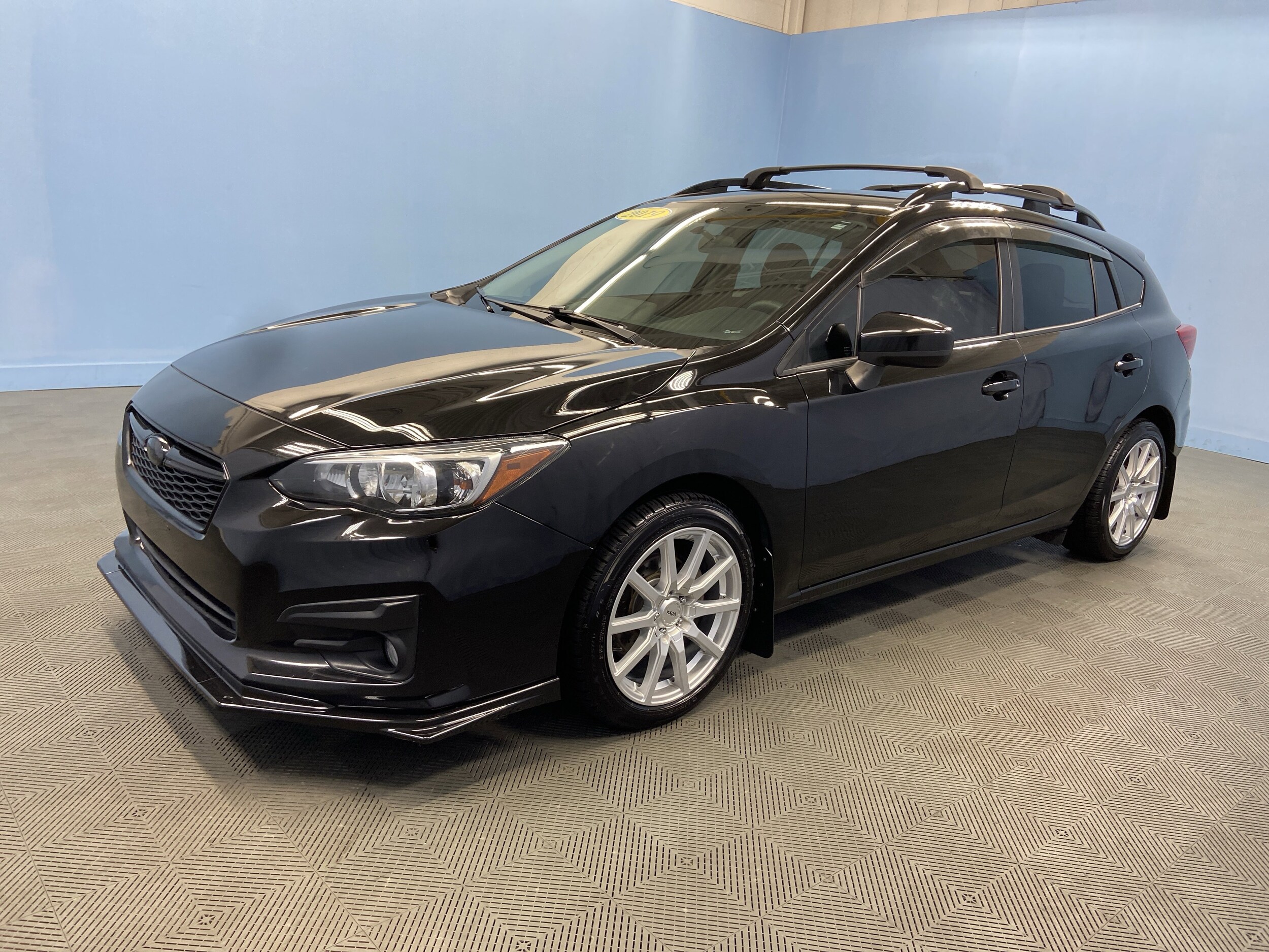 2019 Subaru Impreza Premium photo 3