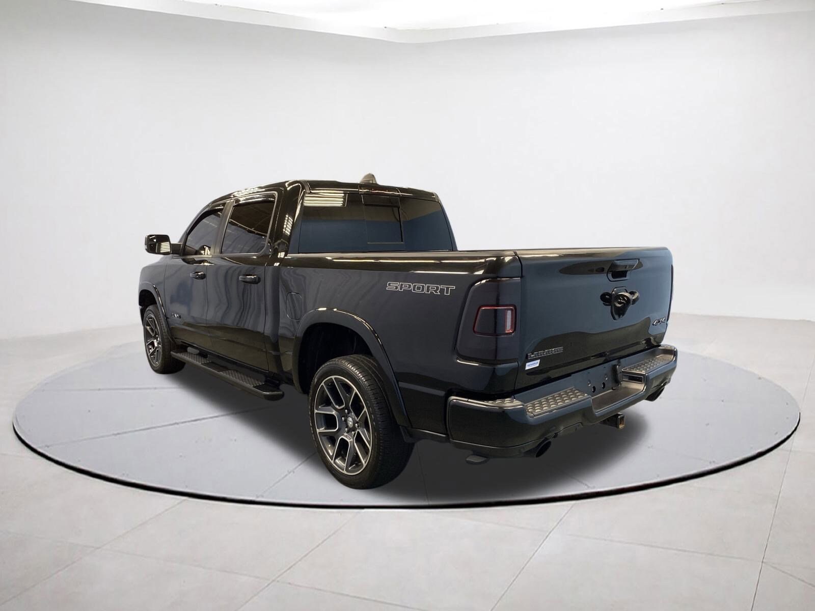 2020 Ram 1500 Laramie photo 2
