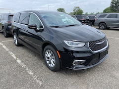 2025 Chrysler Pacifica Select Passenger Van