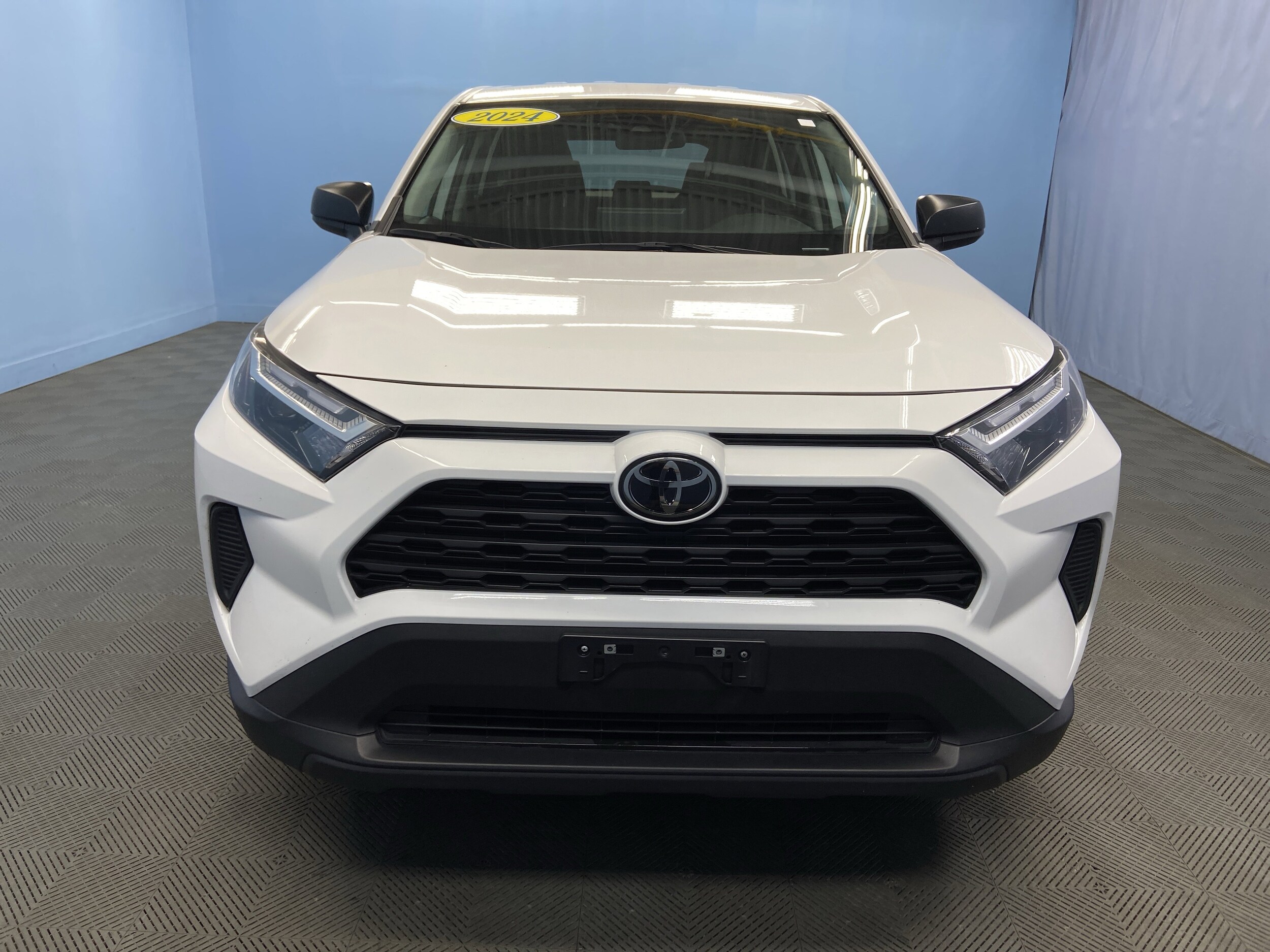 2024 Toyota RAV4 LE photo 2