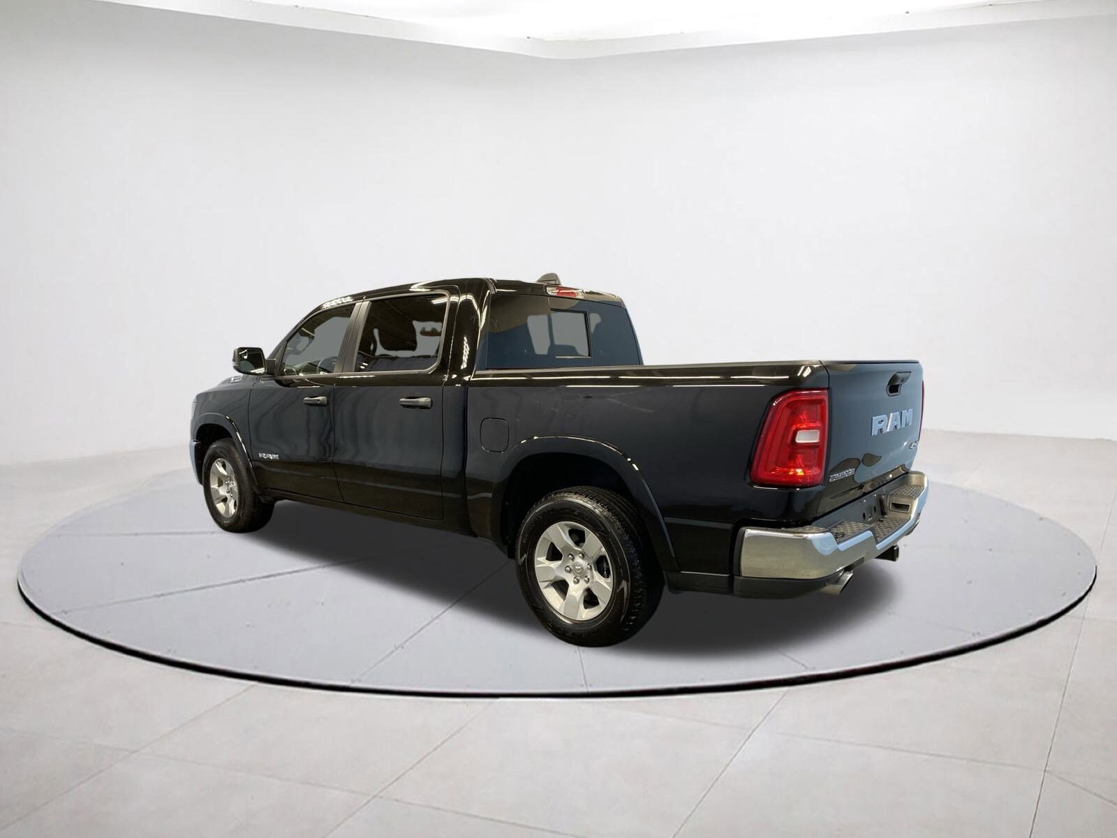 2025 Ram 1500 Big Horn photo 2