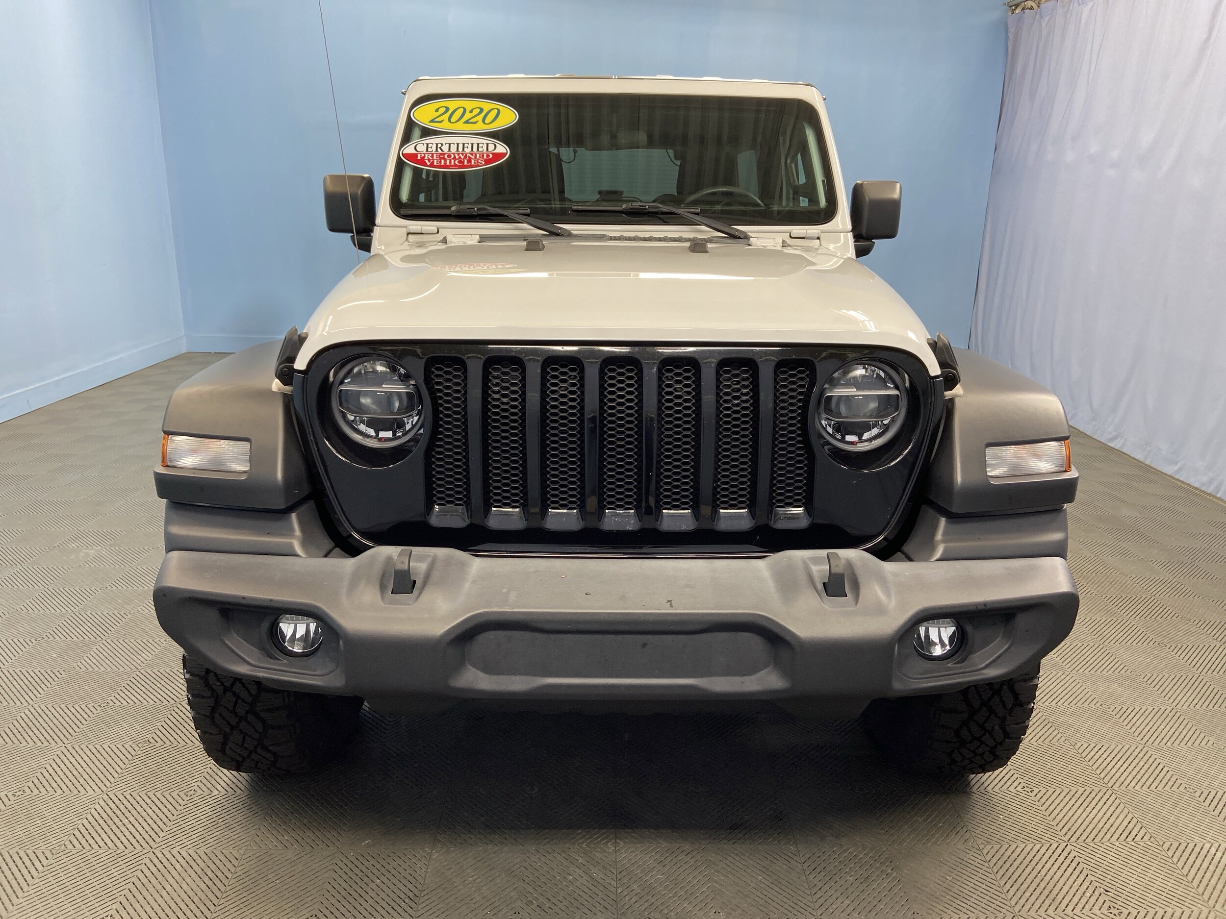 2020 Jeep Wrangler Unlimited Willys photo 2