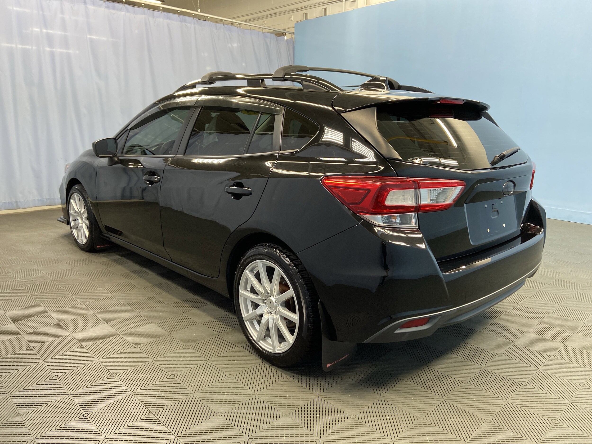 2019 Subaru Impreza Premium photo 4