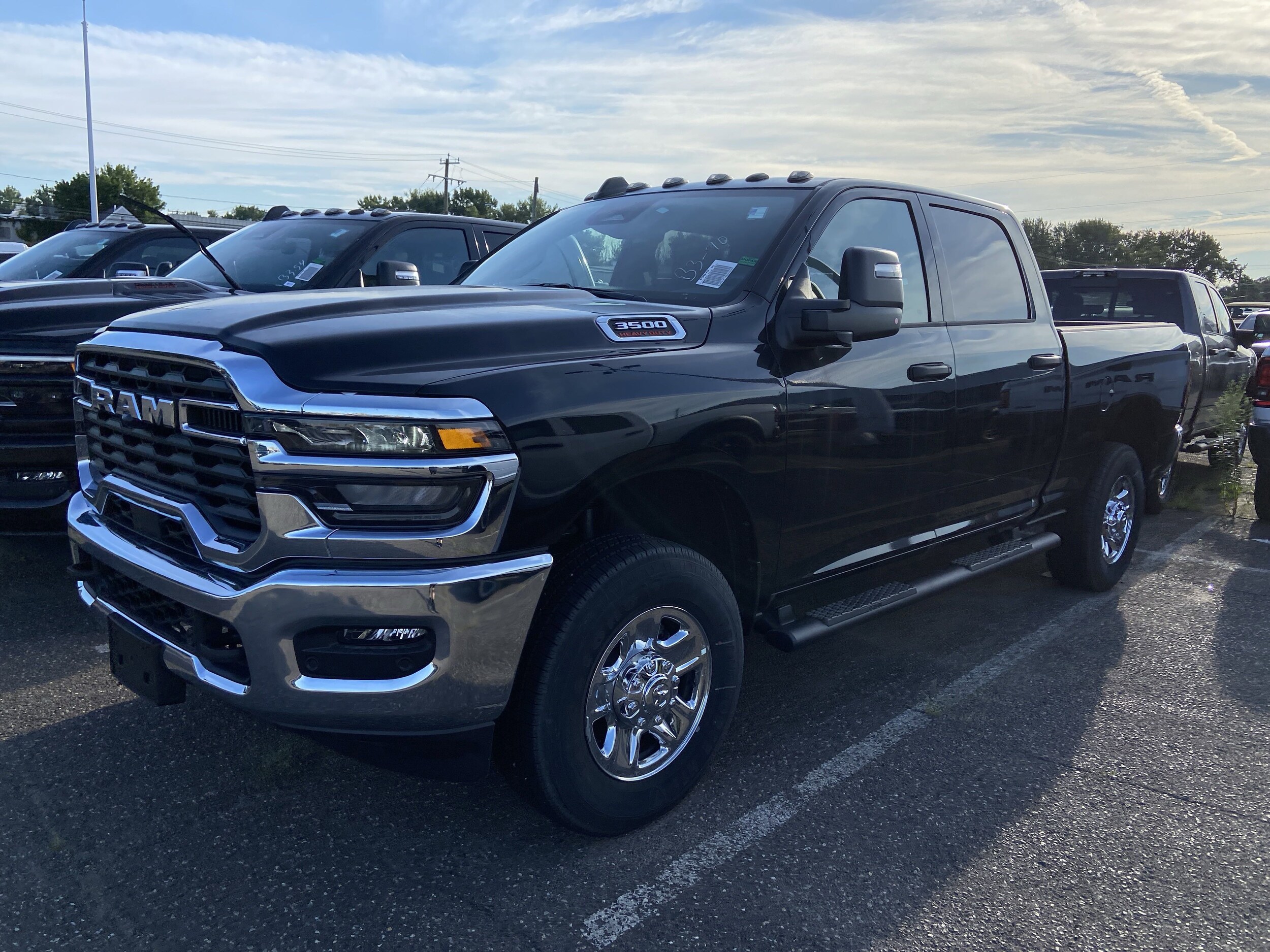 2025 Ram 3500 Tradesman photo 3