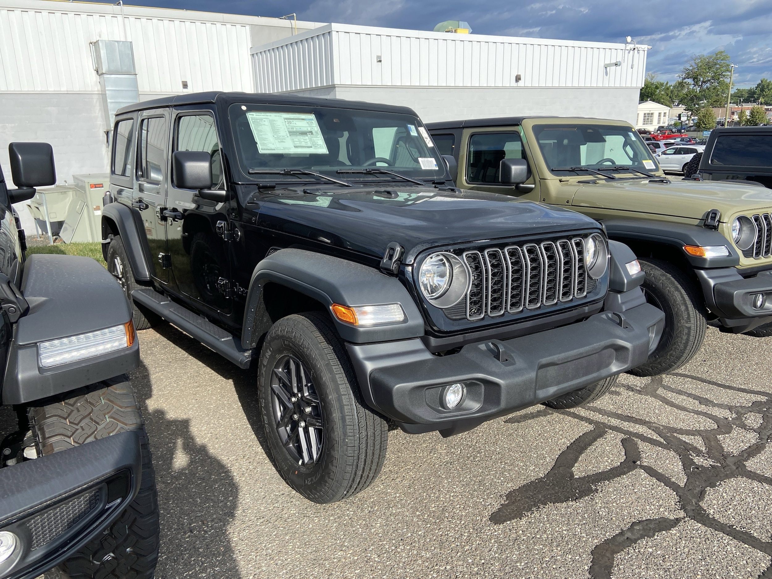 2025 Jeep Wrangler 4-Door Sport S's photo