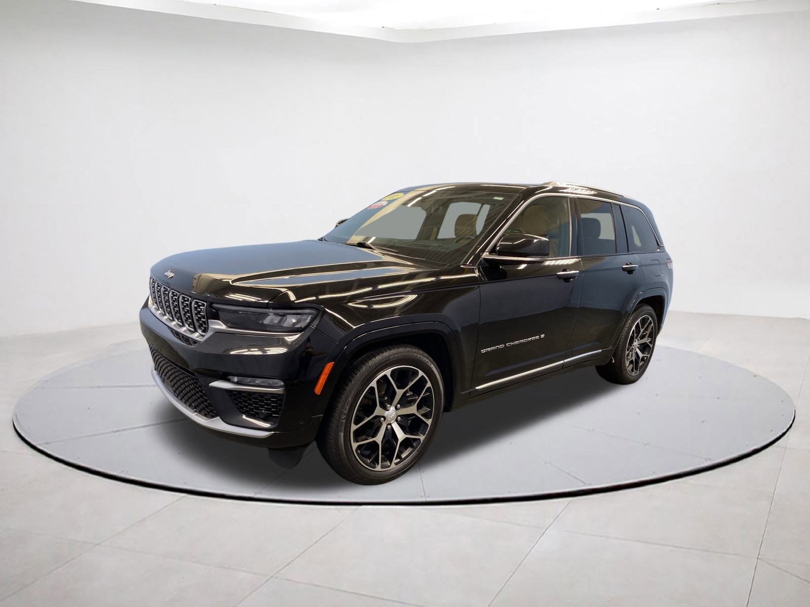 2022 Jeep Grand Cherokee Summit Reserve photo 2