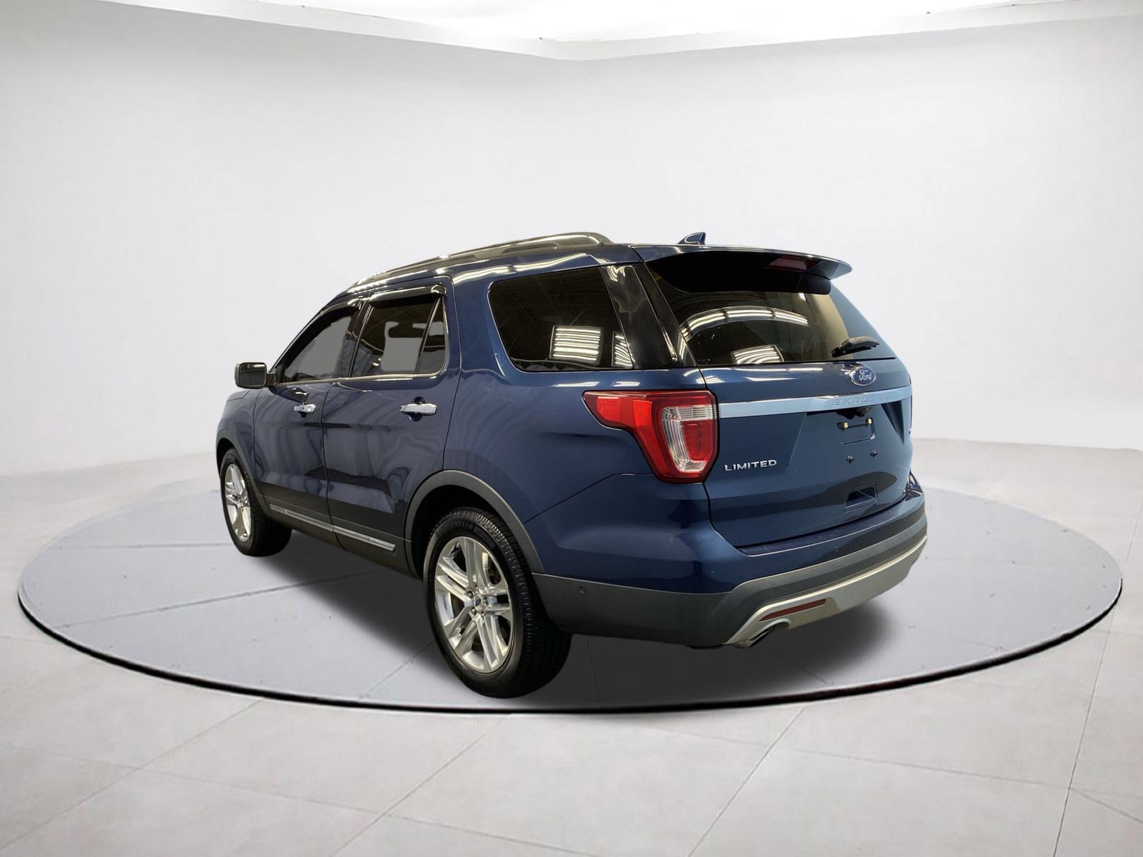 2017 Ford Explorer Limited photo 4