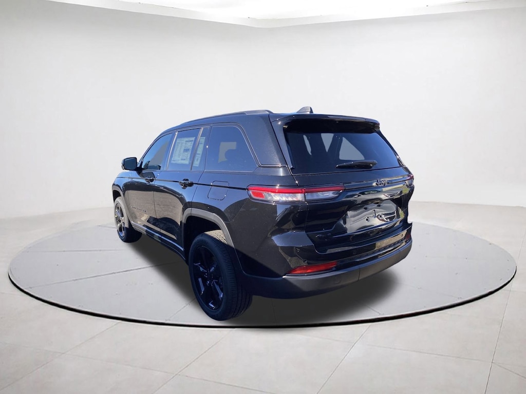 New 2025 Jeep Grand Cherokee ALTITUDE X 4X4 Sport Utility