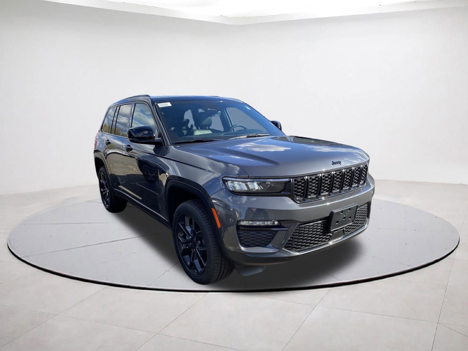 2025 Jeep Grand Cherokee Limited's photo