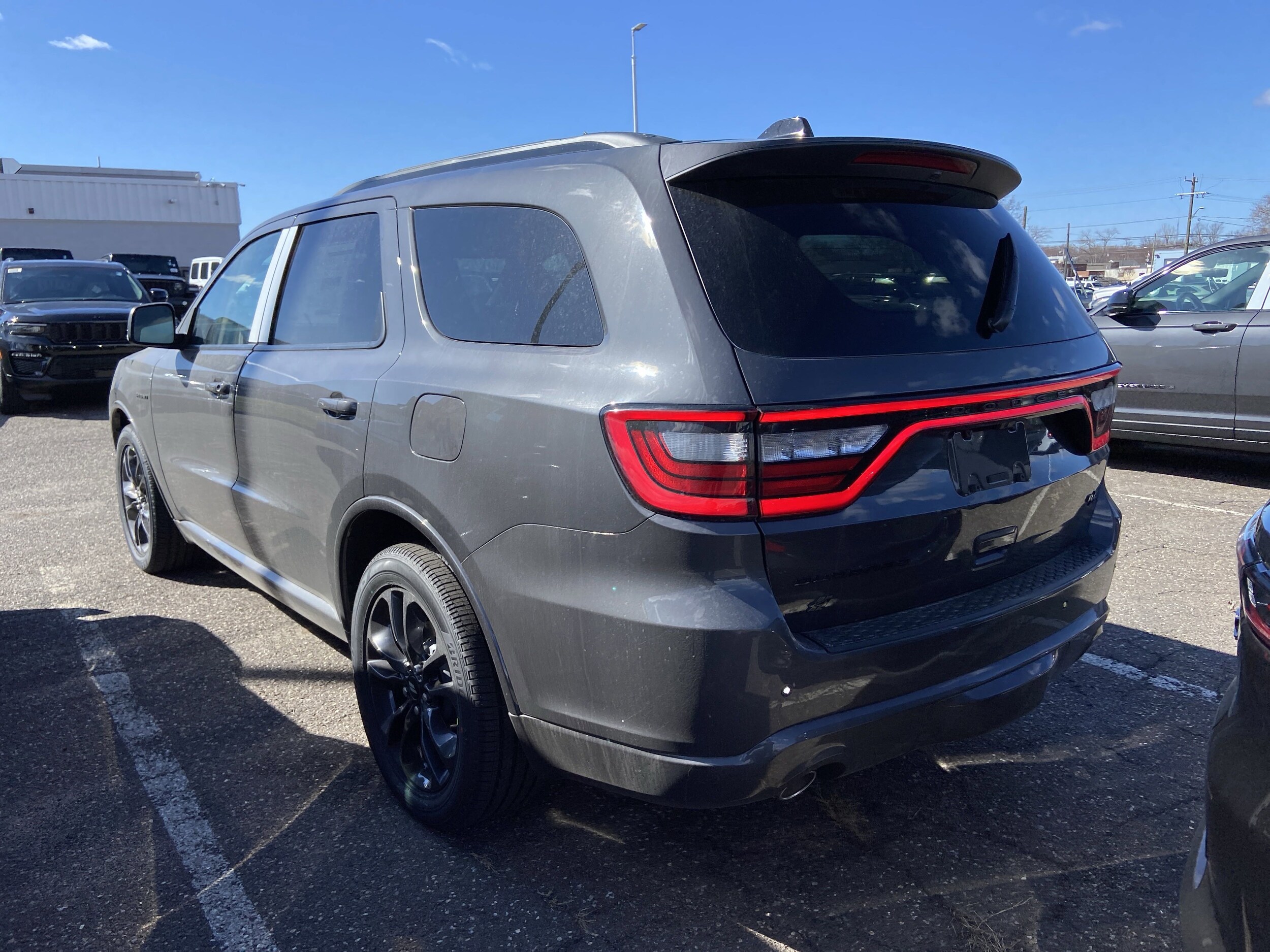 2025 Dodge Durango R/T Plus photo 2