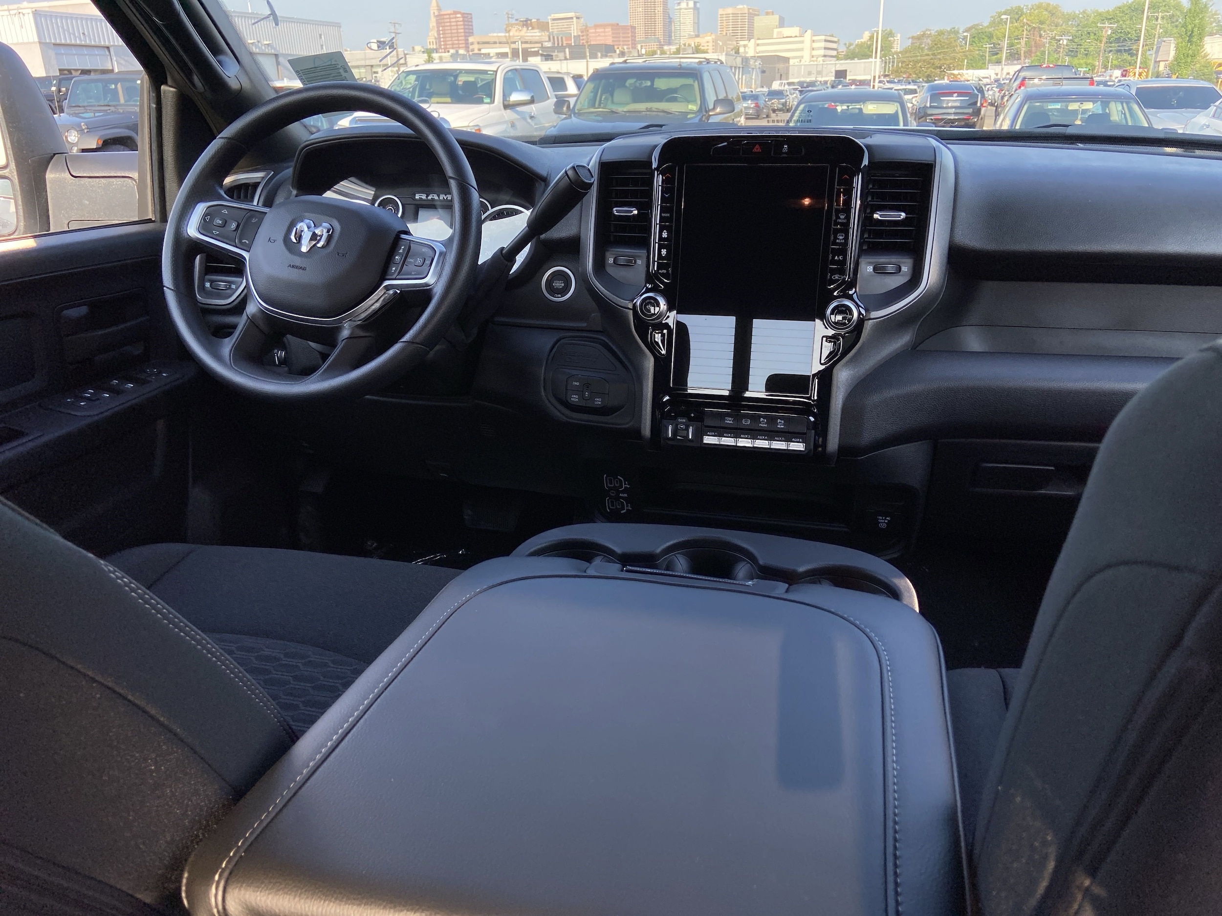 2025 RAM 2500 Tradesman - Photo 7